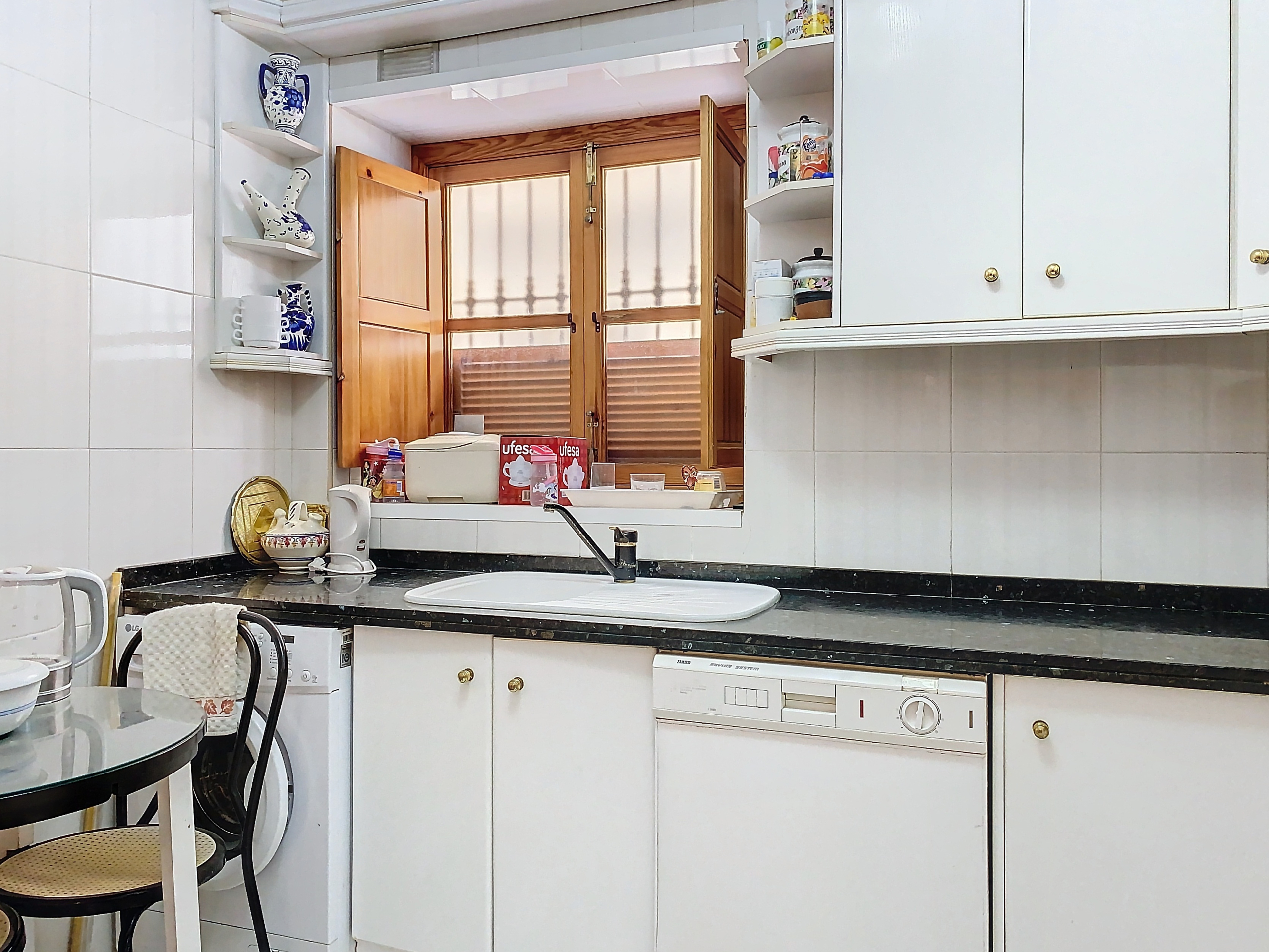 04-bajo-cocina-1-jpg_68b58e75-384e-42ab-97be-c3d41e1036d6