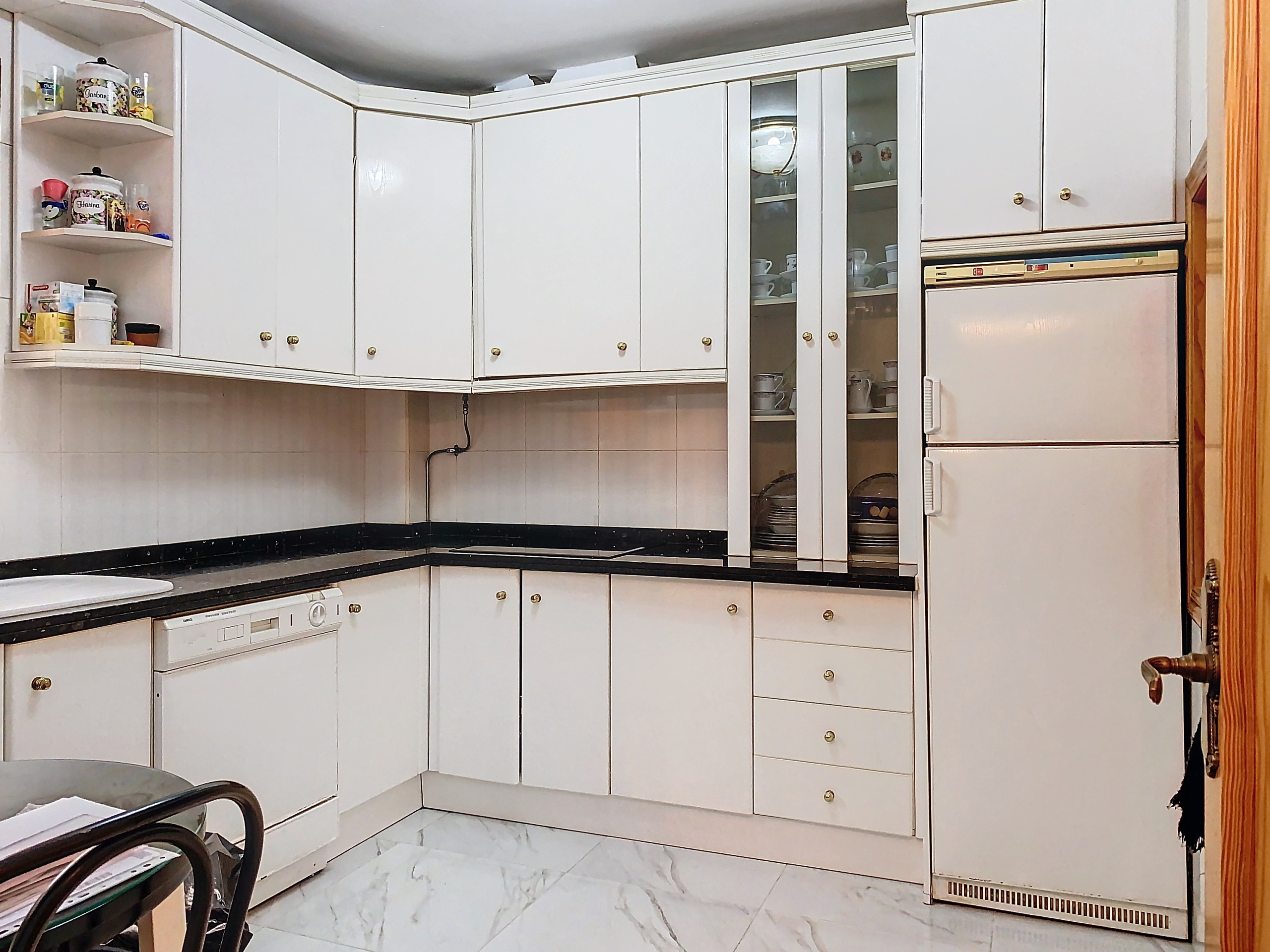 05-bajo-cocina-2-jpg_48b4ca24-b4ec-4c34-a51b-0cc1ea194772