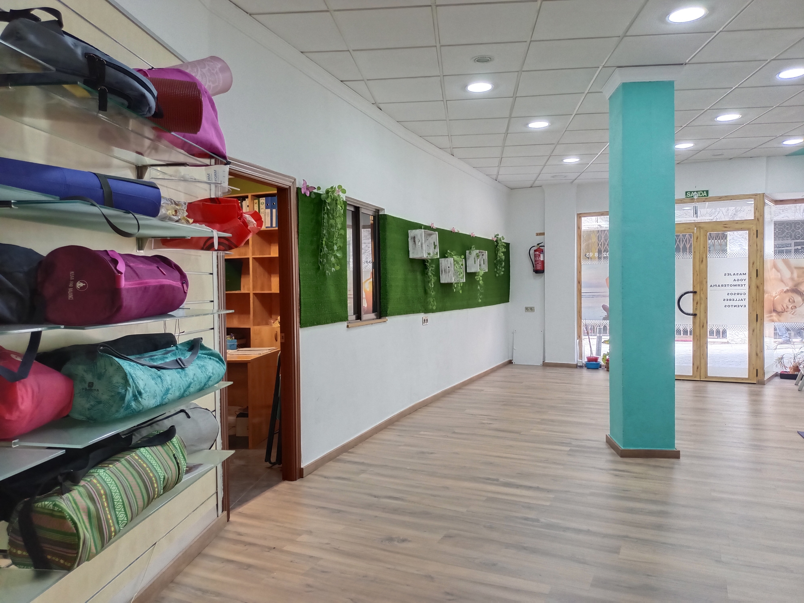 10-sala-principal-desde-atras_922282ed-0eac-4866-bd86-b82dd0bee235