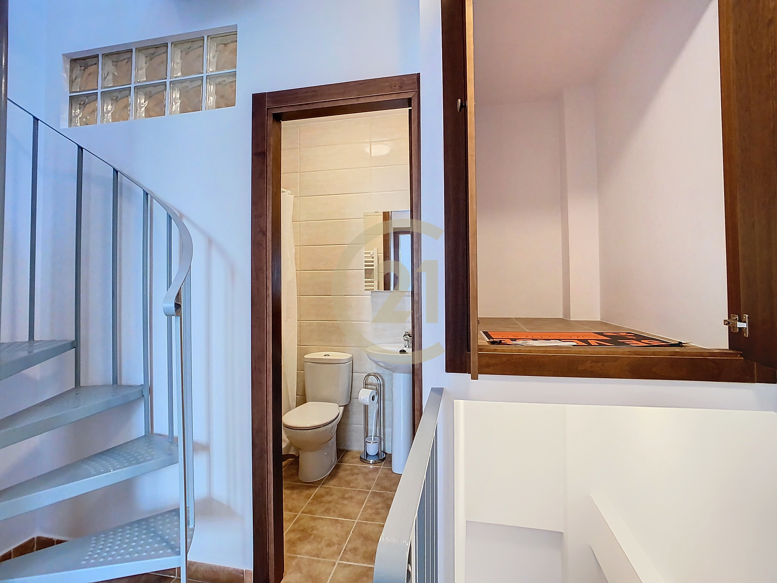 10_7743aafc-80da-4adb-8db7-c313a5f41623