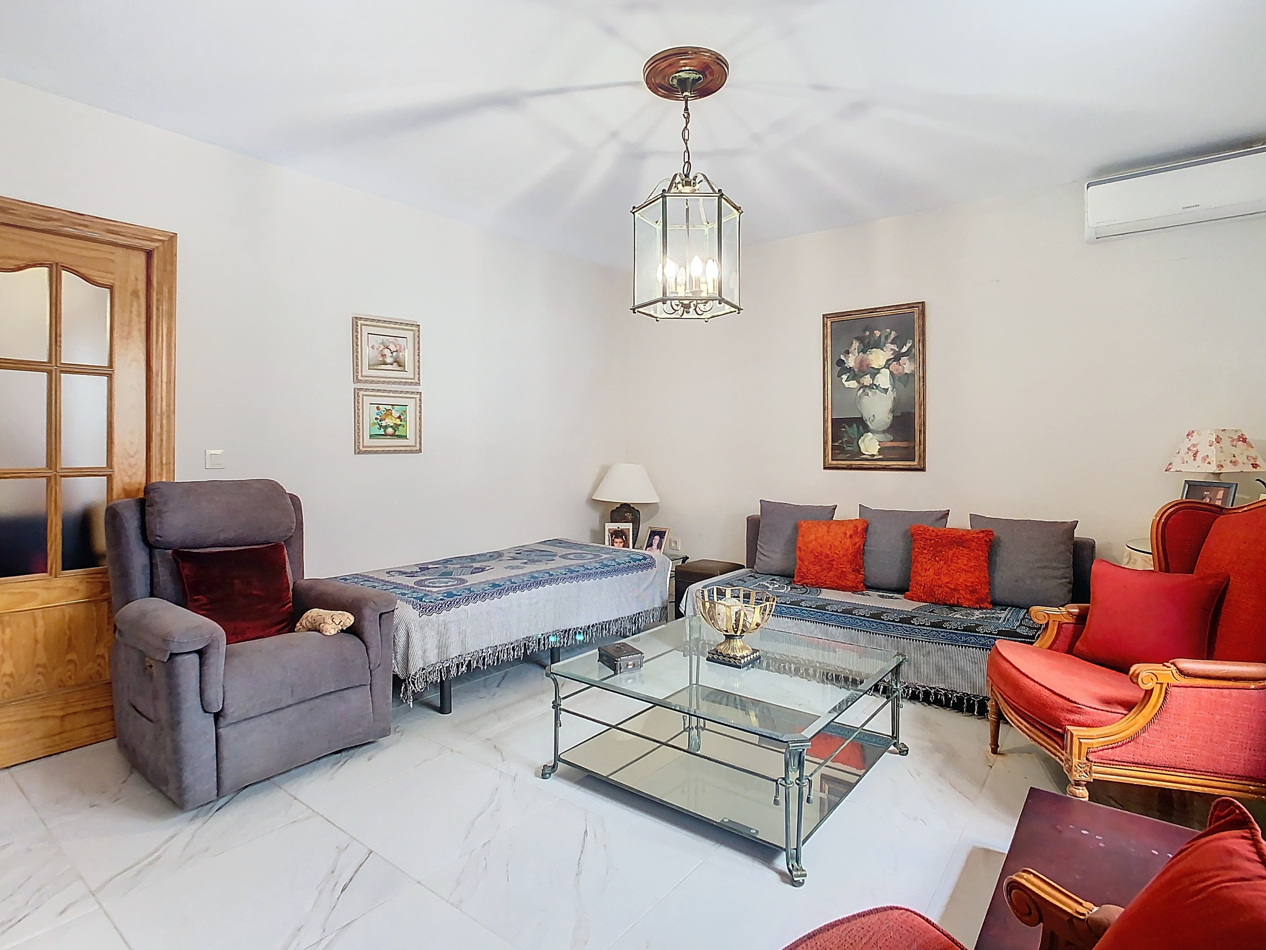 11-bajo-salon-2_c9f9ce9a-7f70-4bff-a68c-1709d7d1ba09