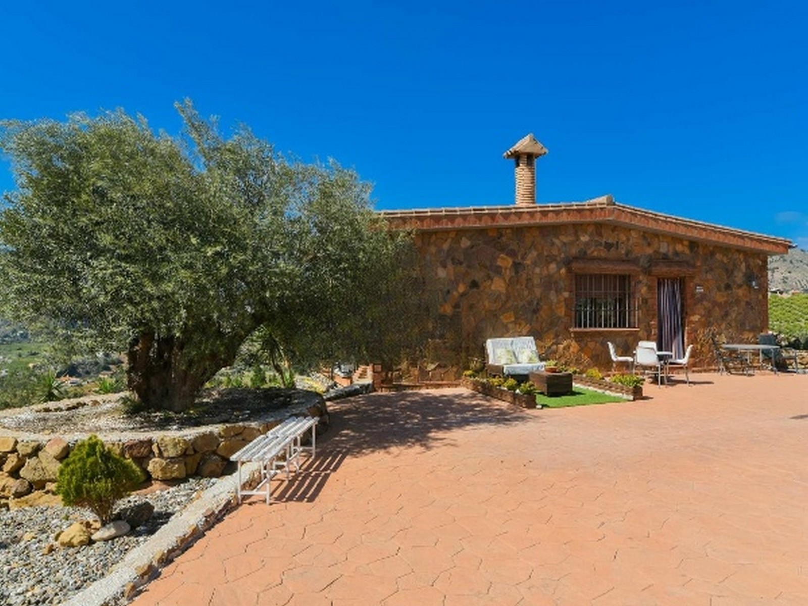 11_26cd6b47-e60c-415a-9f9d-3e0e9b9092a0