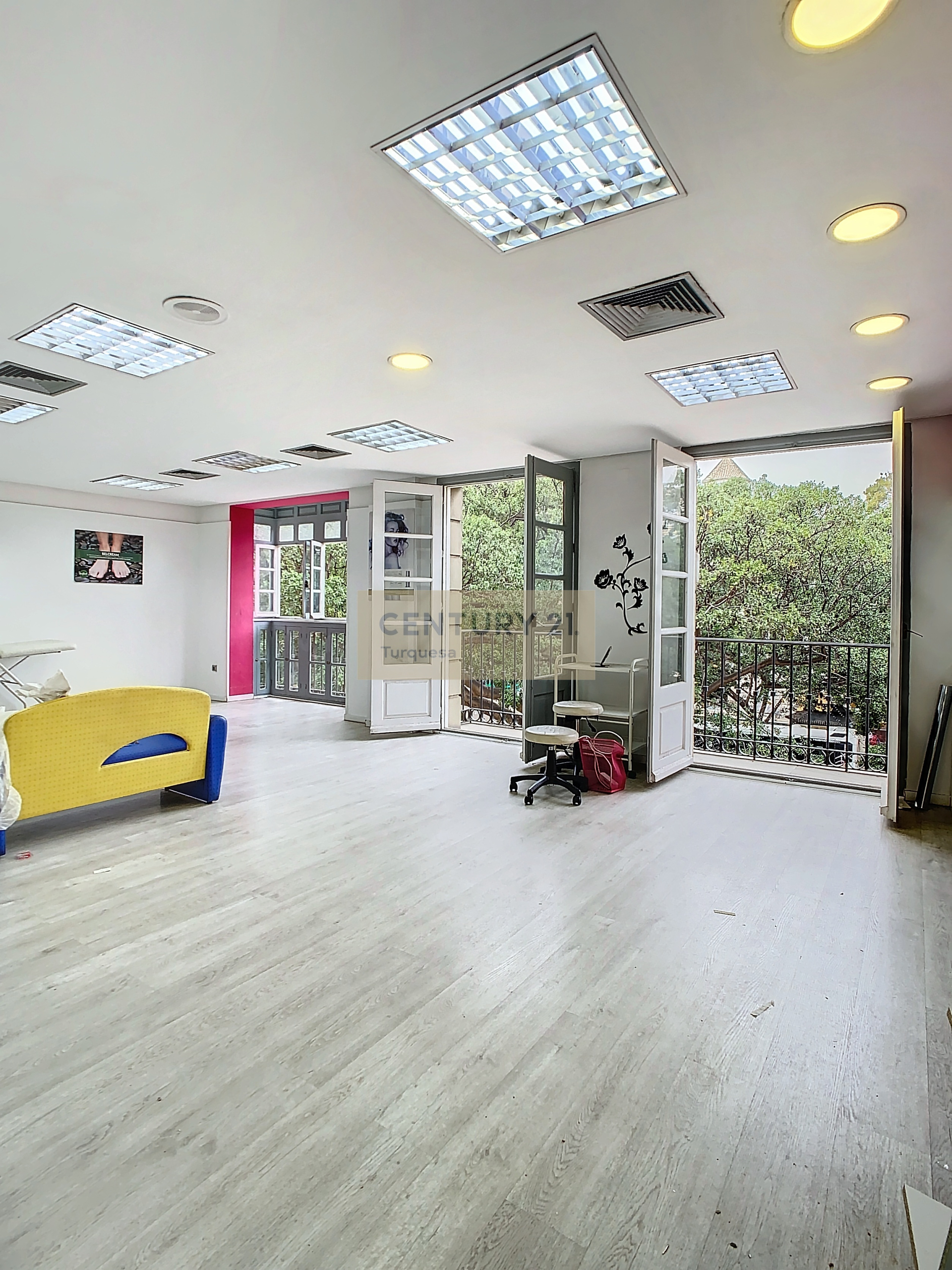 12-salon-ventanas-jpg_acd67284-1290-4467-85ed-32a5f6e9f7d0