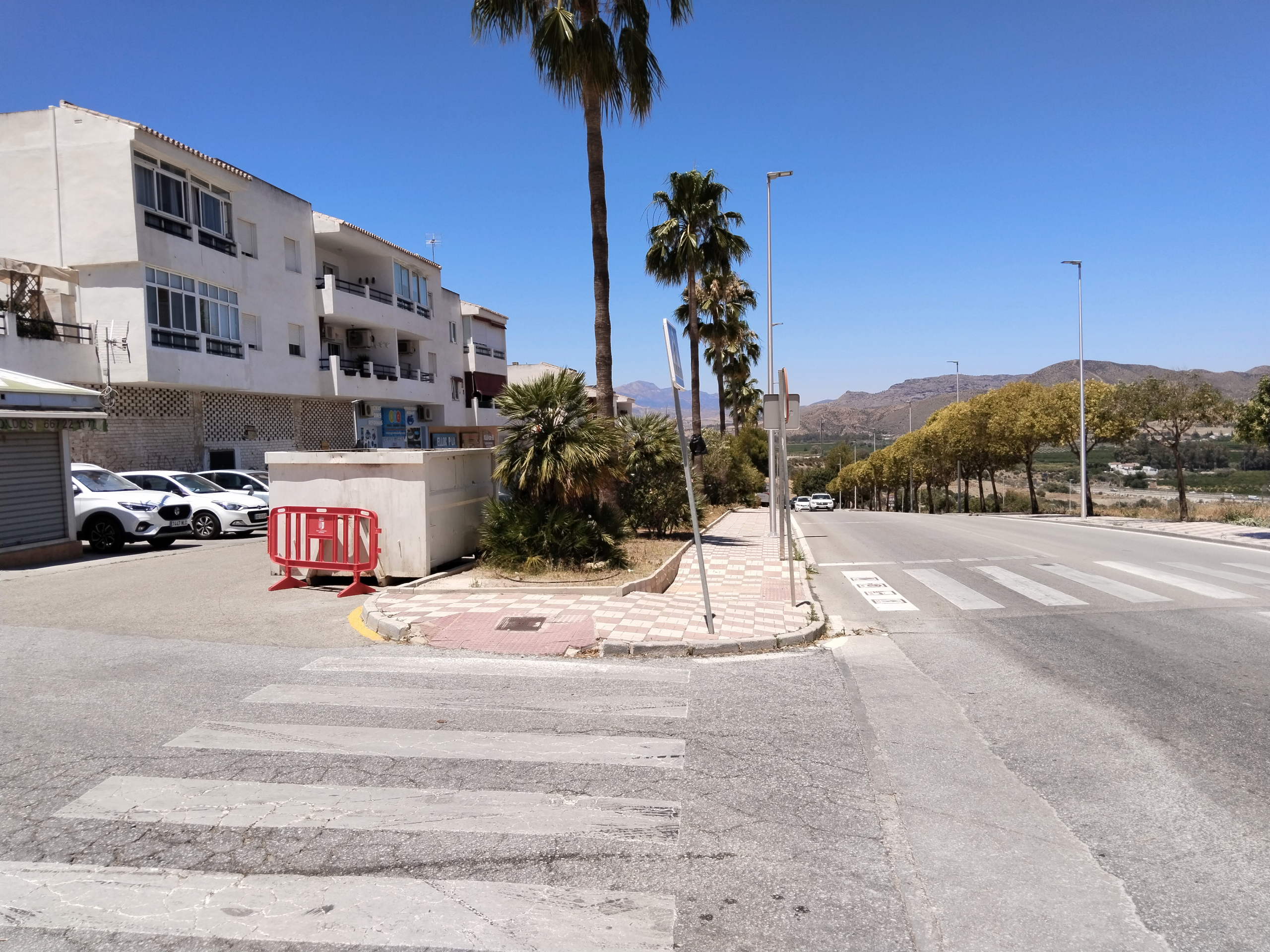 12_c084e62e-ba09-4a74-9558-137f652748f3