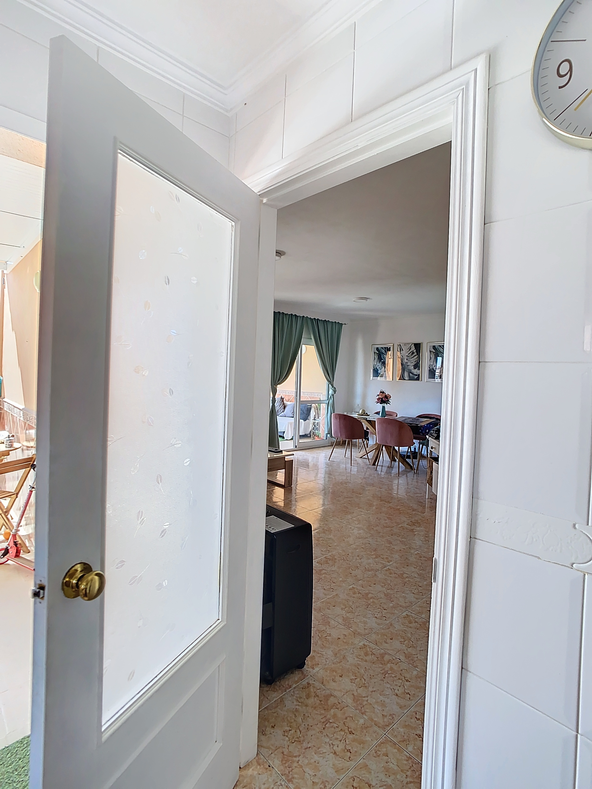 12_c8870042-27ee-450d-b27c-73f27c9b26a9