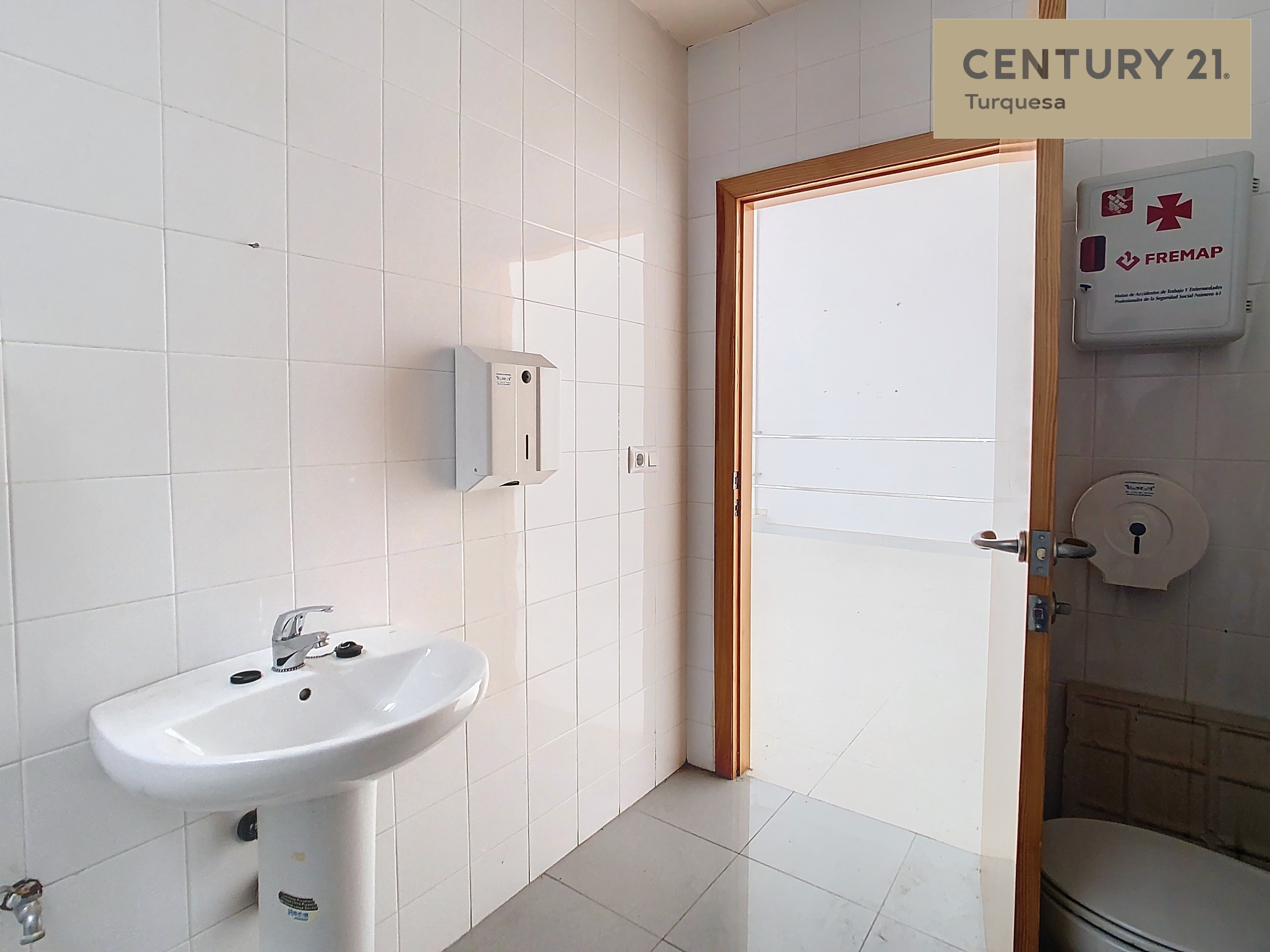 15_1b6415b8-14a7-4b66-9c1d-1e56d891dc22