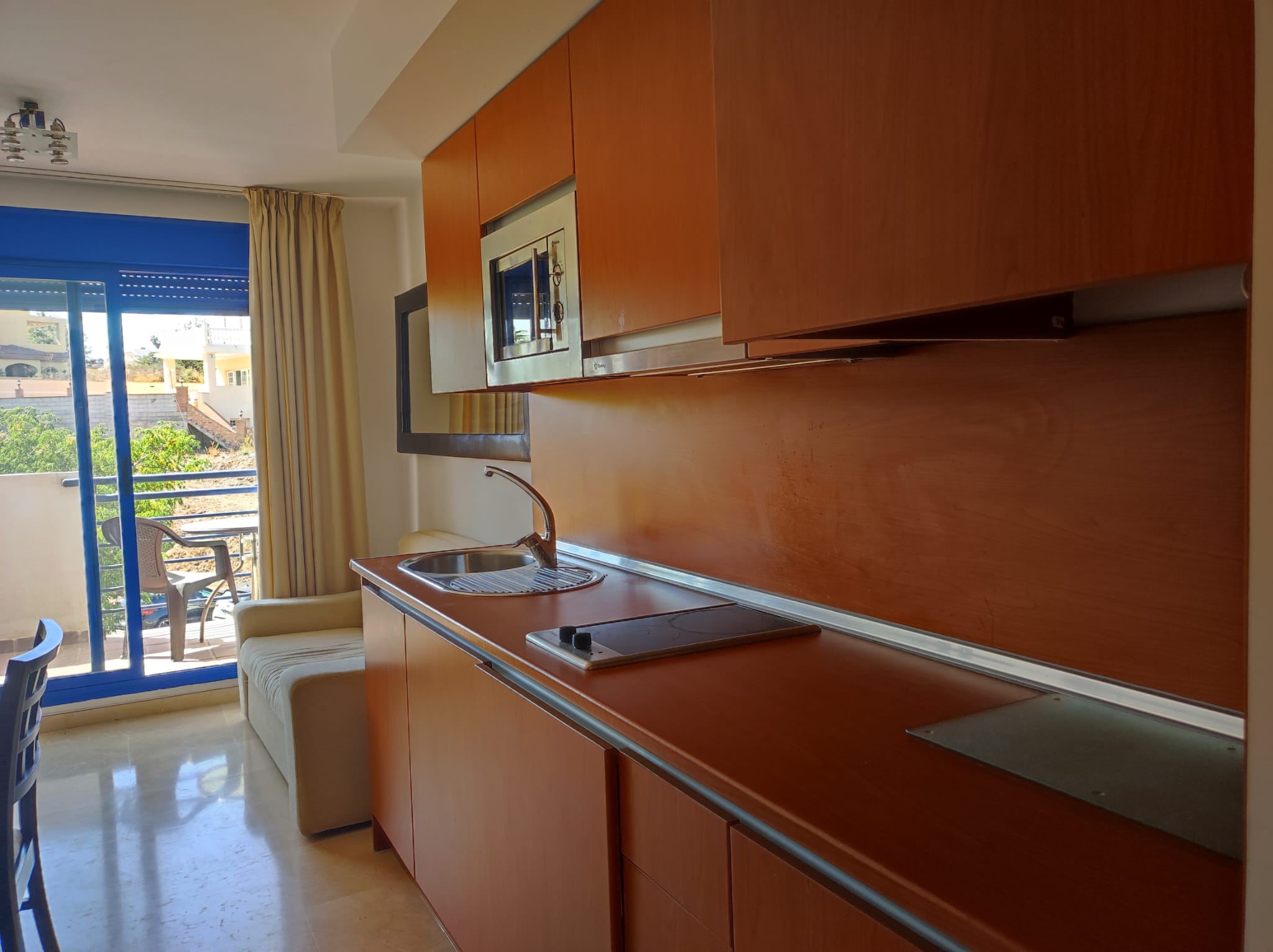 16_e82d7c74-b691-4b9a-9508-9c9119ceec3b