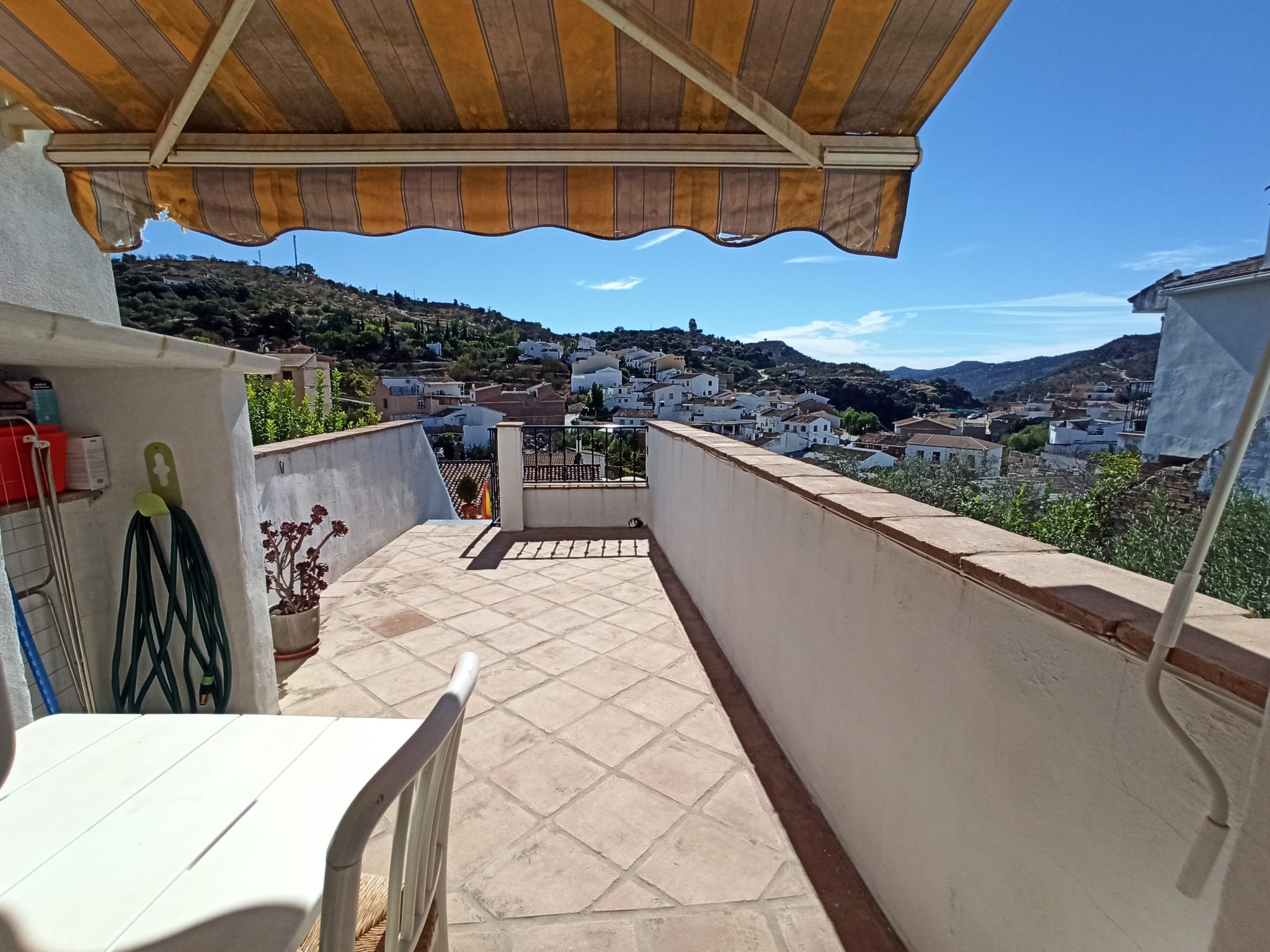 1_02192260-2369-401e-a6b3-dbd567555104