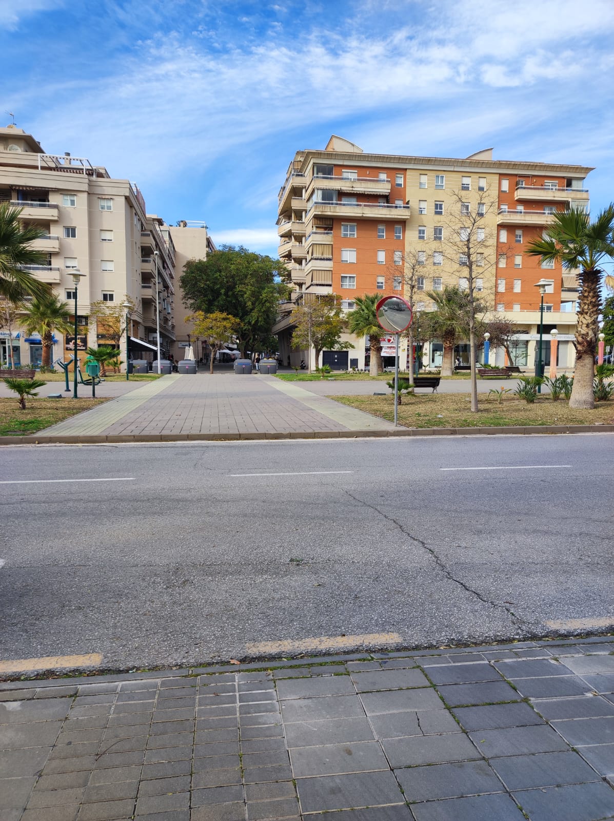 2_24d24bf9-71ee-455b-97dd-94140ea542c1