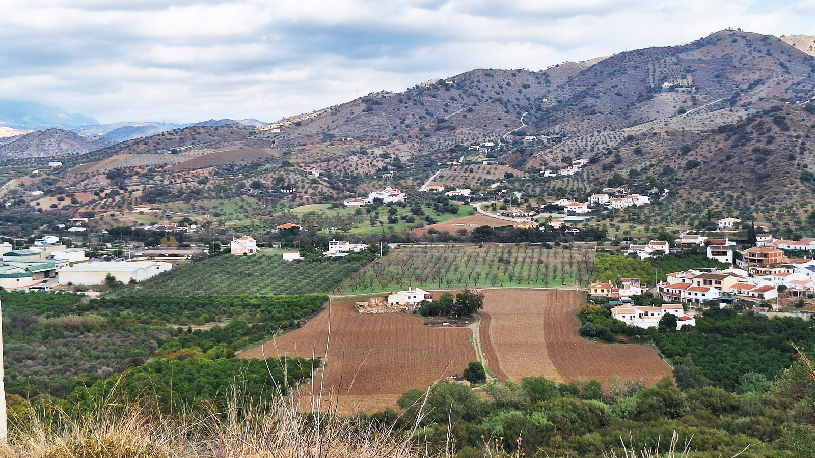 2_3f7f5a13-d8e9-44fd-8ecf-68ef145769ab