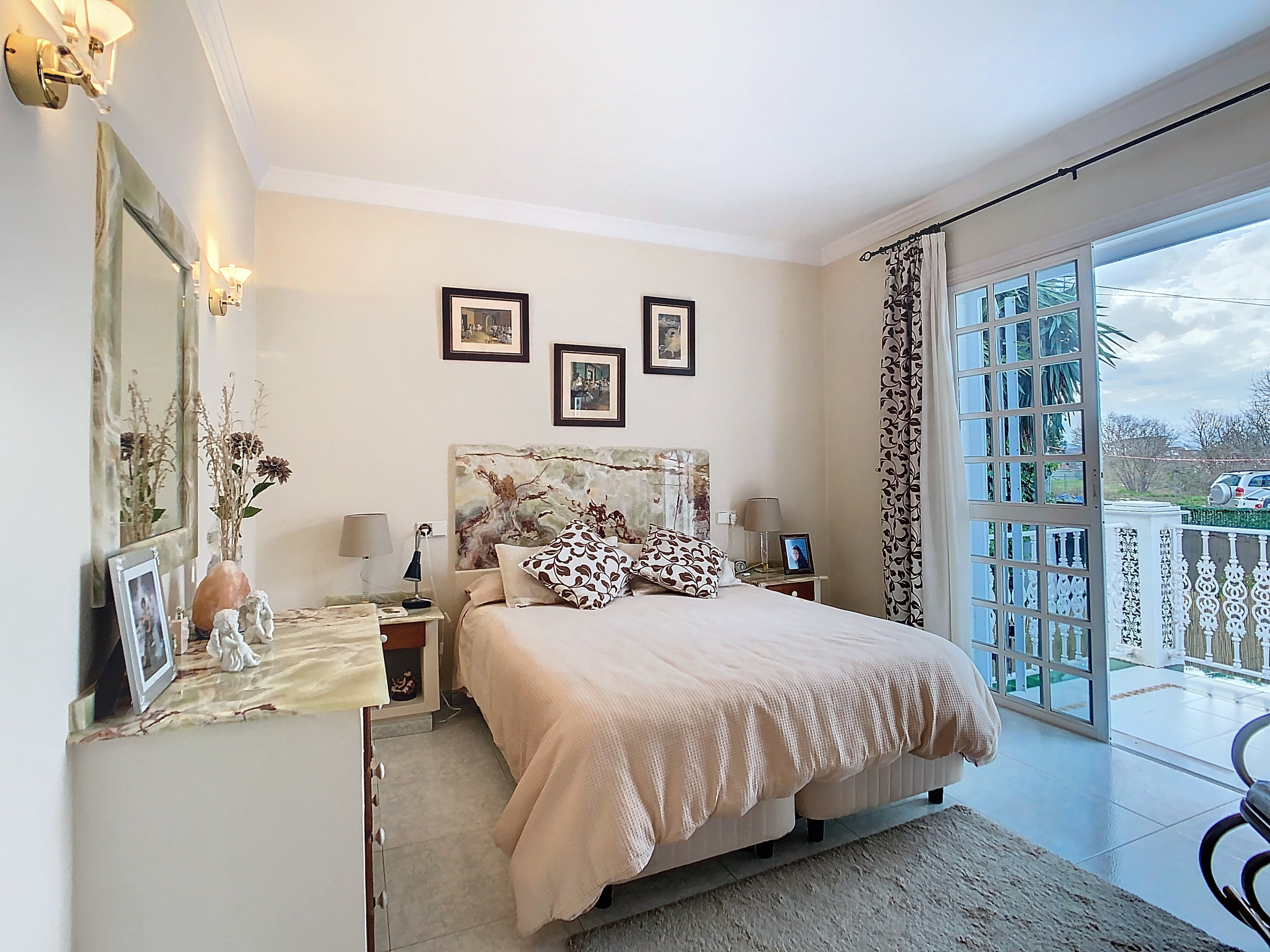 2_a8e217ba-fa07-475e-bd87-6ce1cce33dae