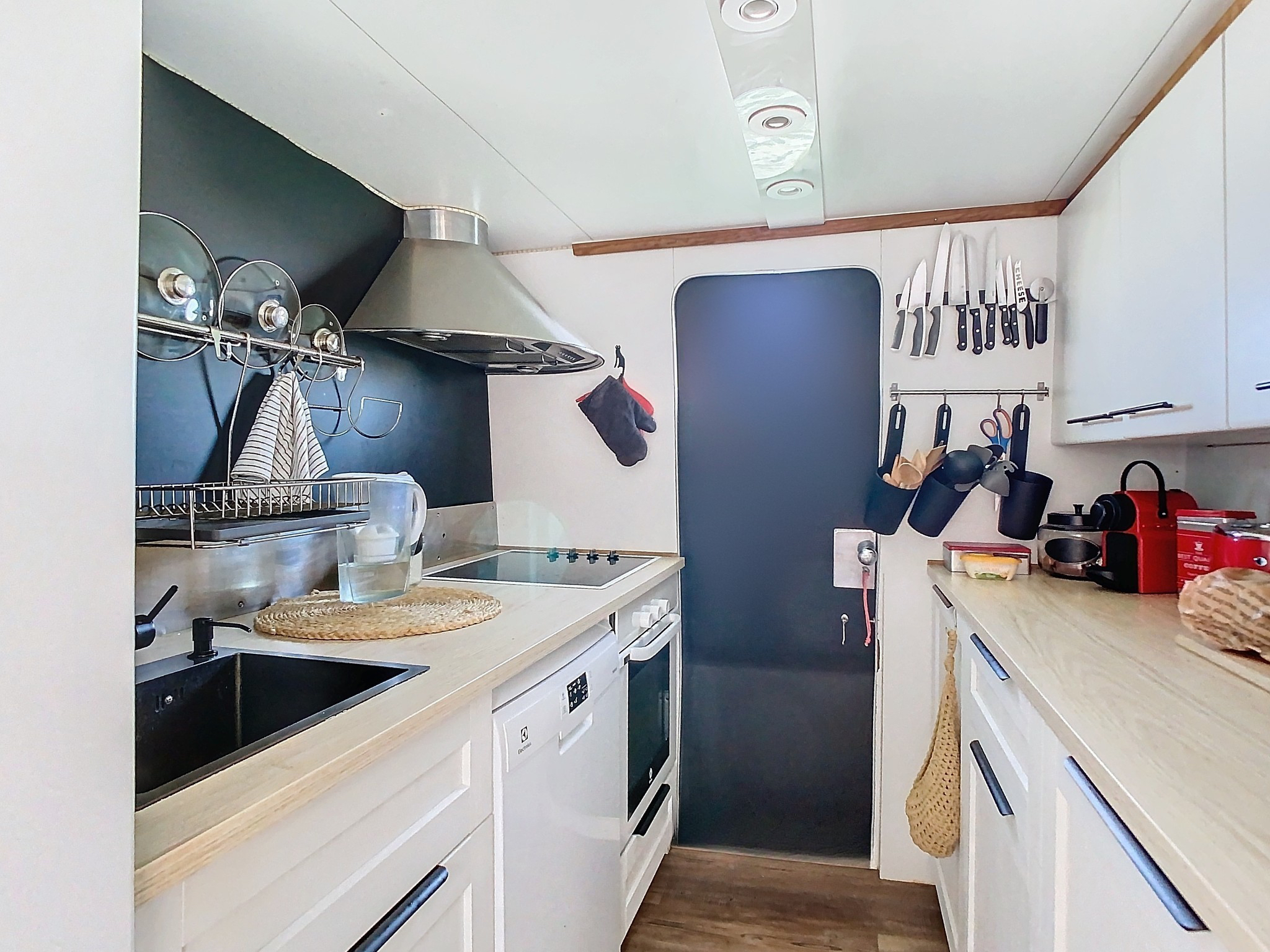 3_5cacce49-7f7a-465d-b6c8-85cd1188ae40