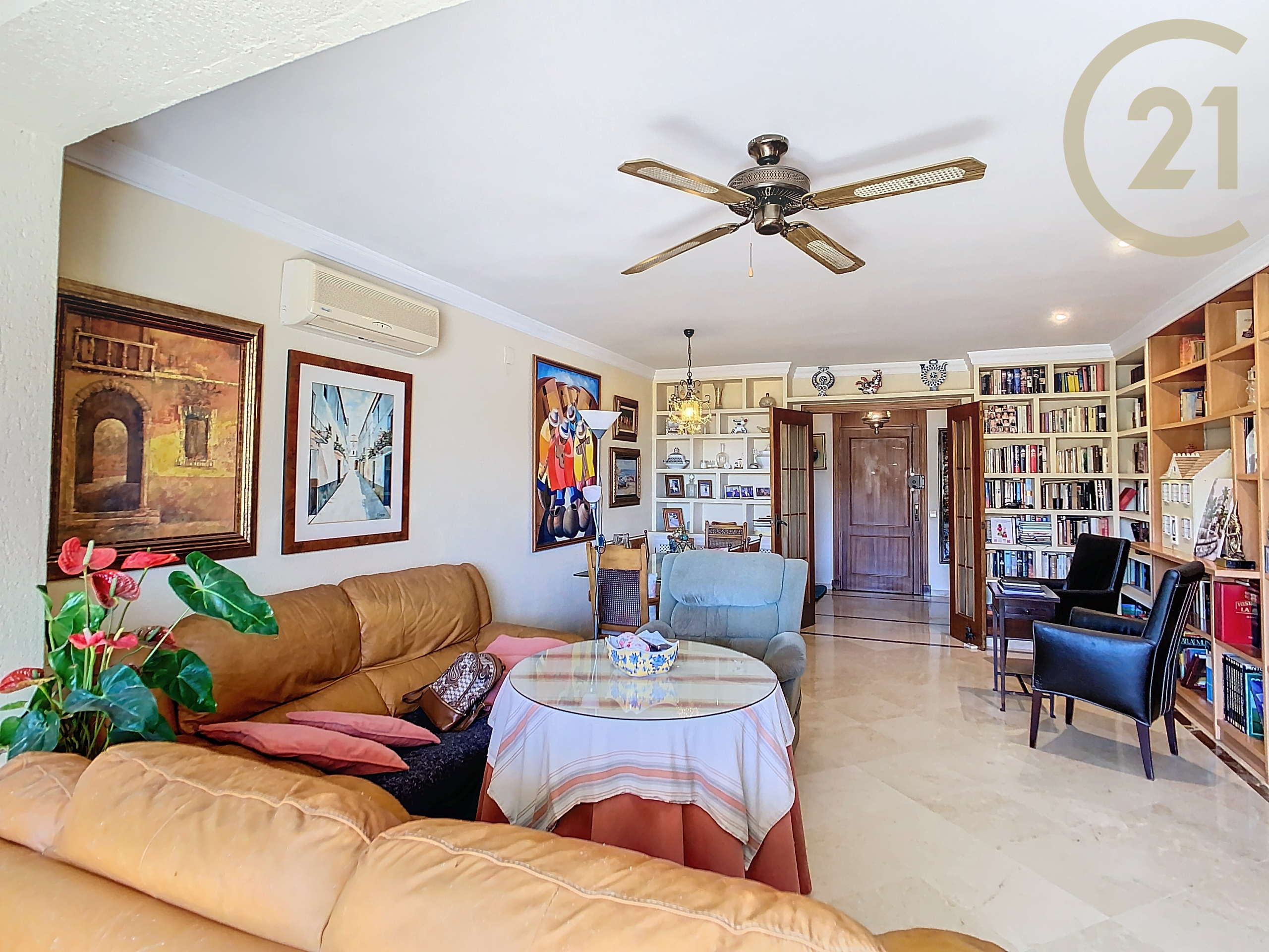 4-salon-4_1c0812bd-0c48-4b3e-be51-f7974d378648