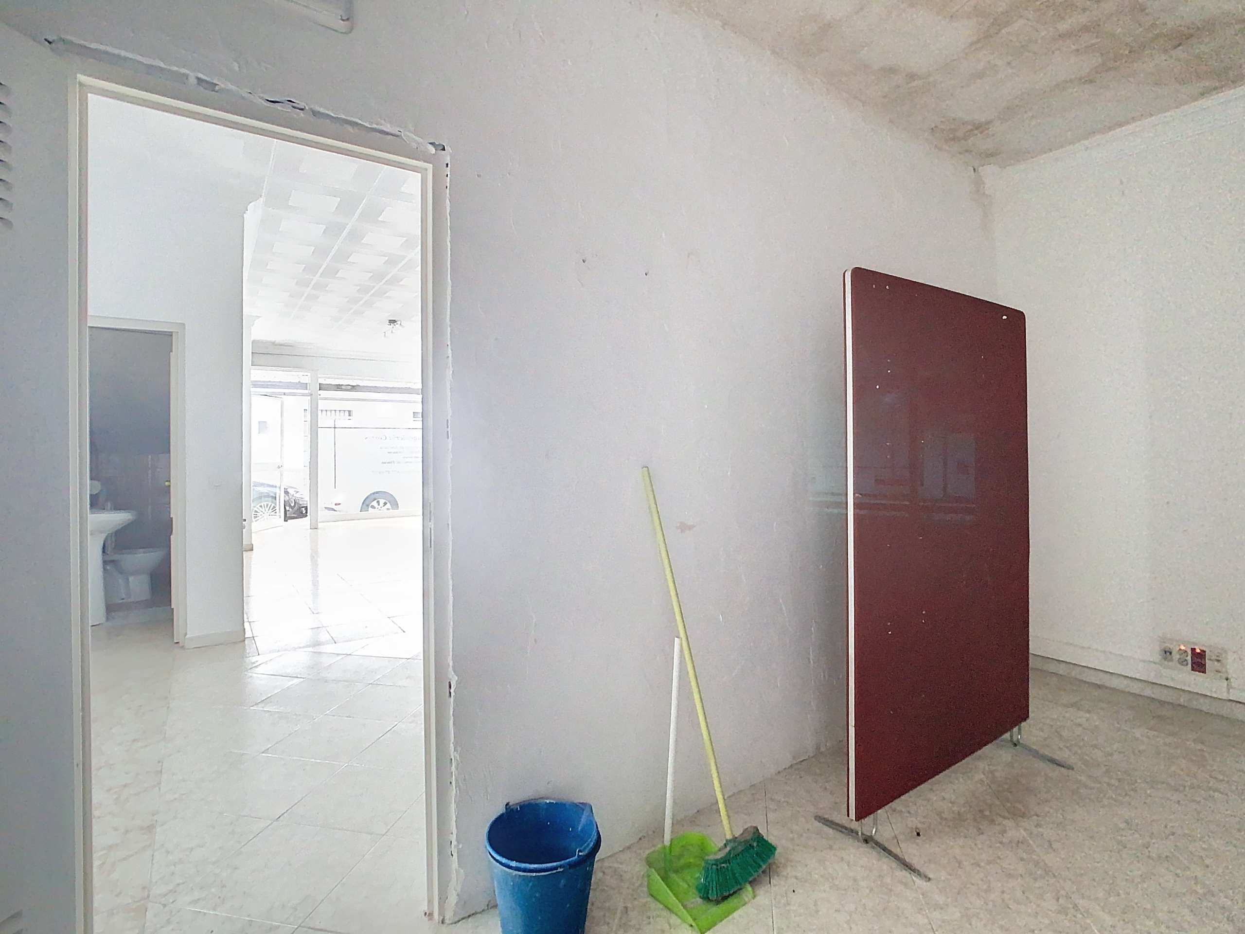 4_4ea7abd6-ce3a-4683-92d2-0d5316ce1af3