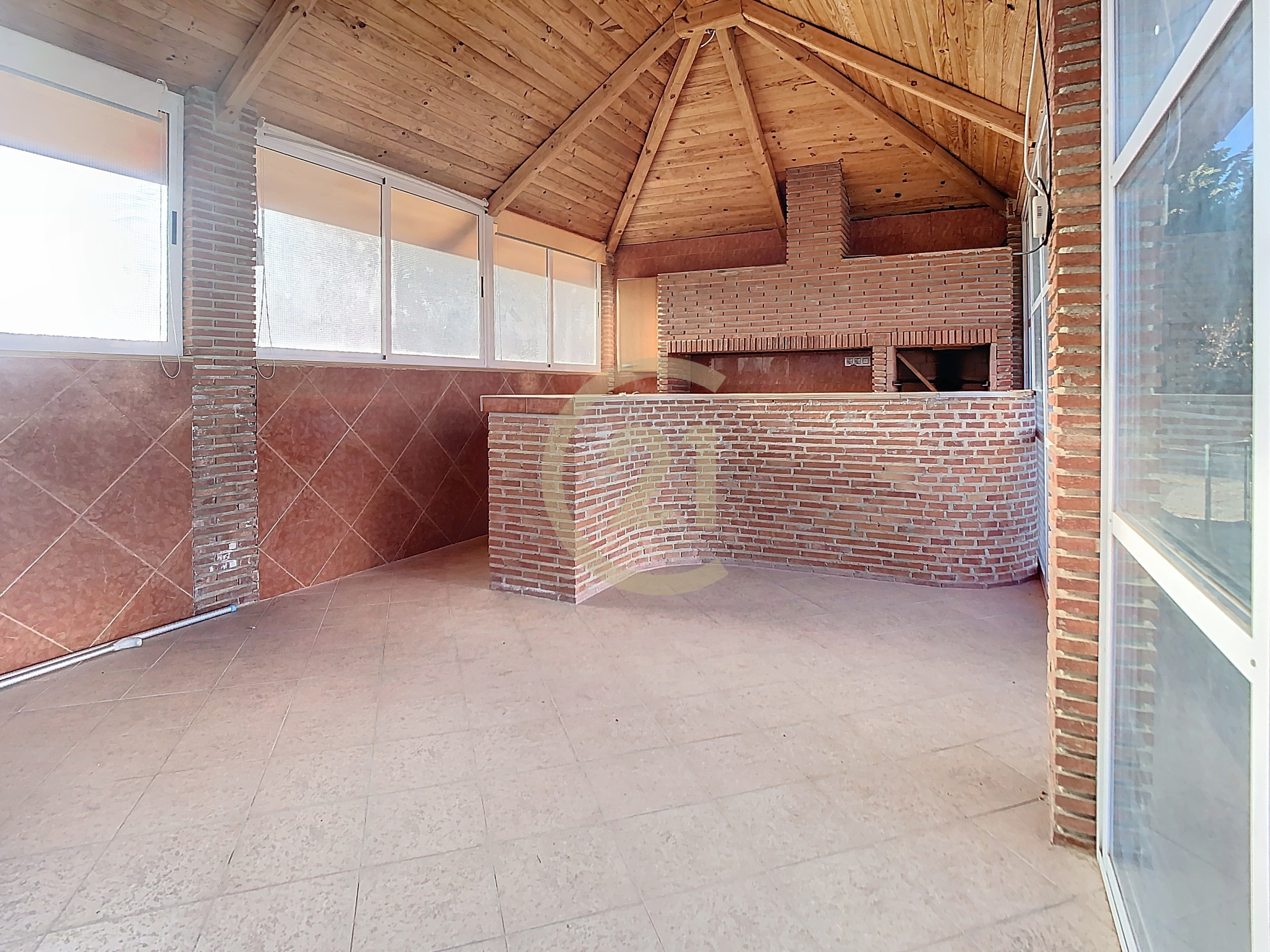 4_6c3327e2-642f-41c3-b82e-4853c6c50868