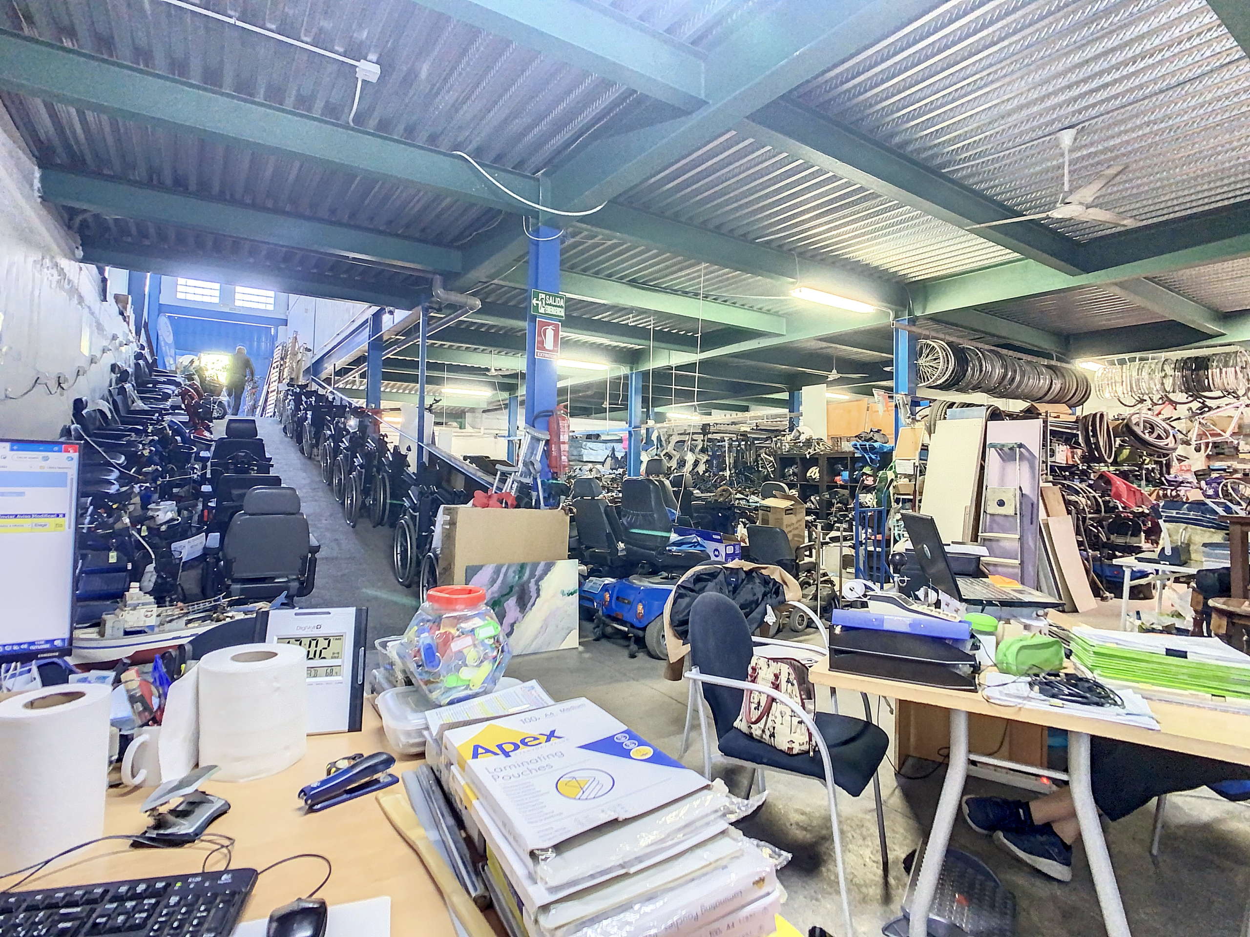 4_967dfefc-74a6-40f0-bb08-76730b367fd4