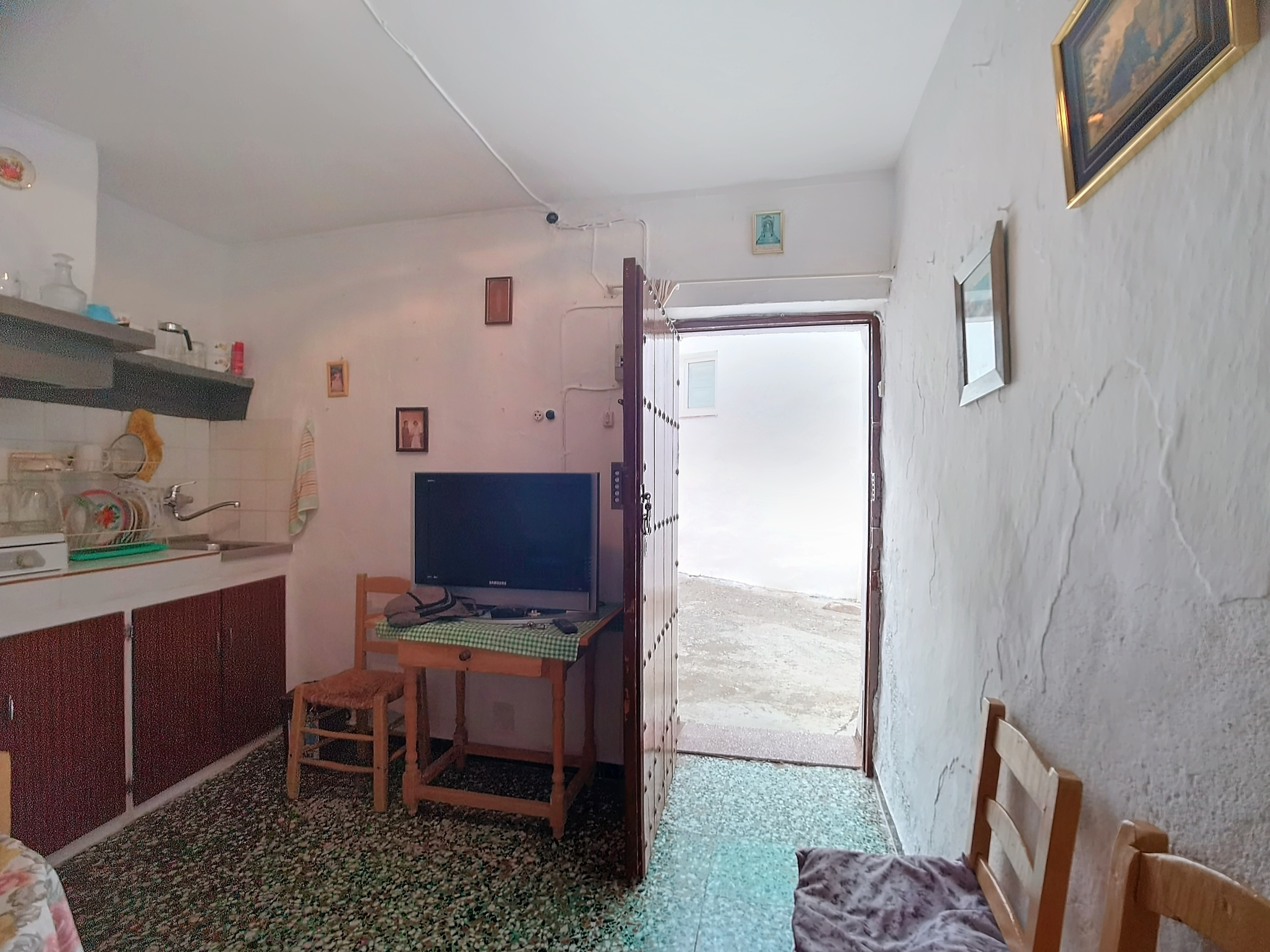 6_8efc6c3f-1577-4f54-ae7f-d349a0dcac26