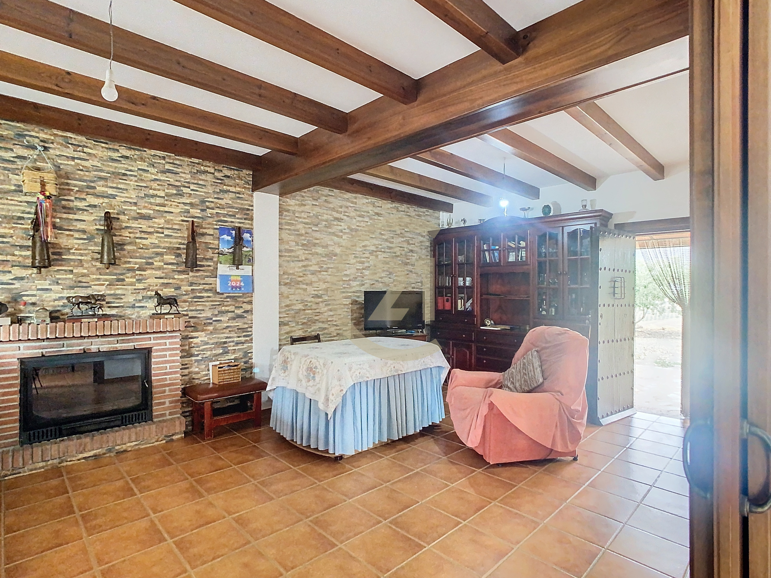 7_c76f75a5-11f5-48f4-85d9-d2ca1dc725fa