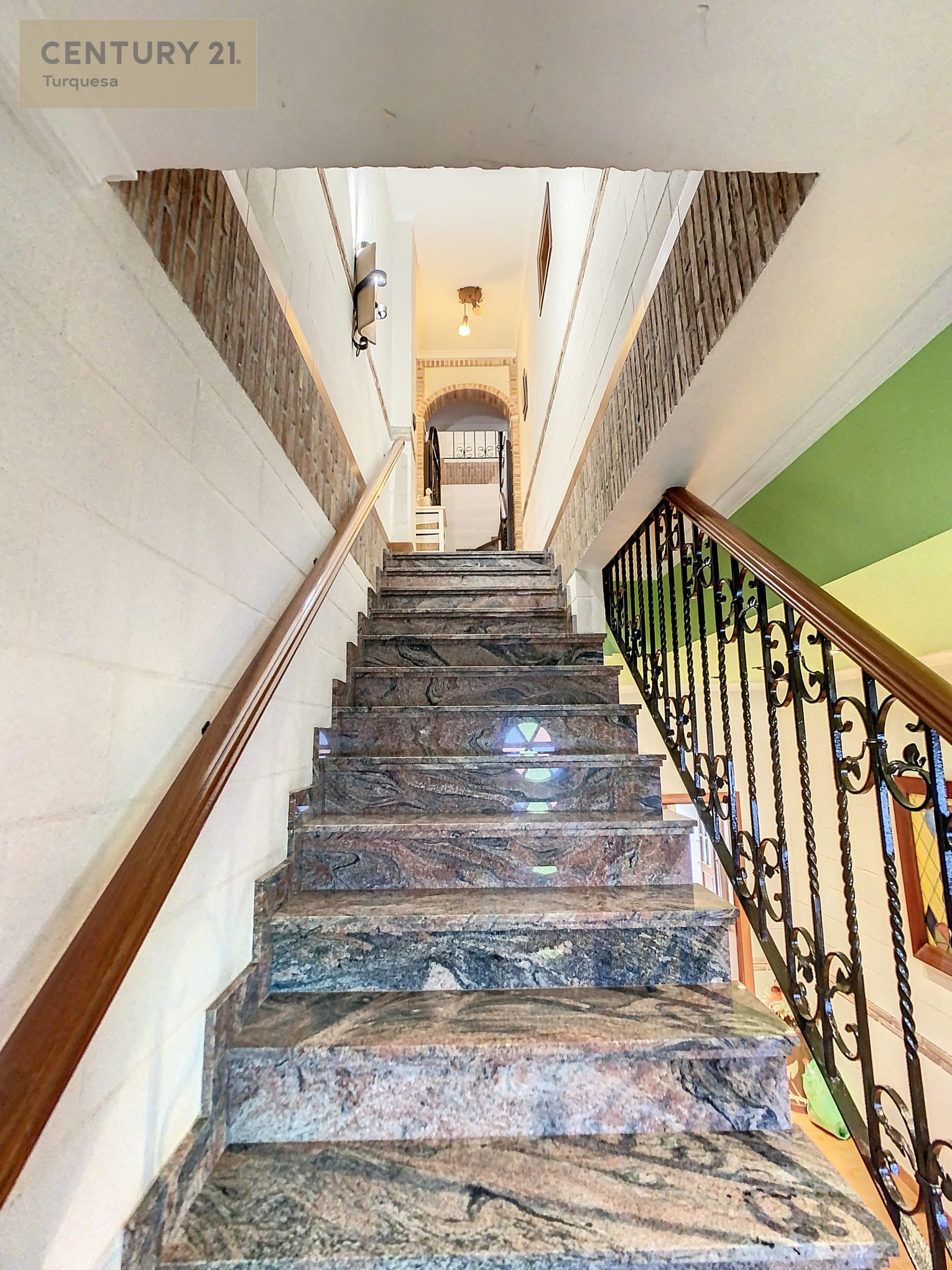 8_235856c0-a006-4c34-9099-bb370517f7c4