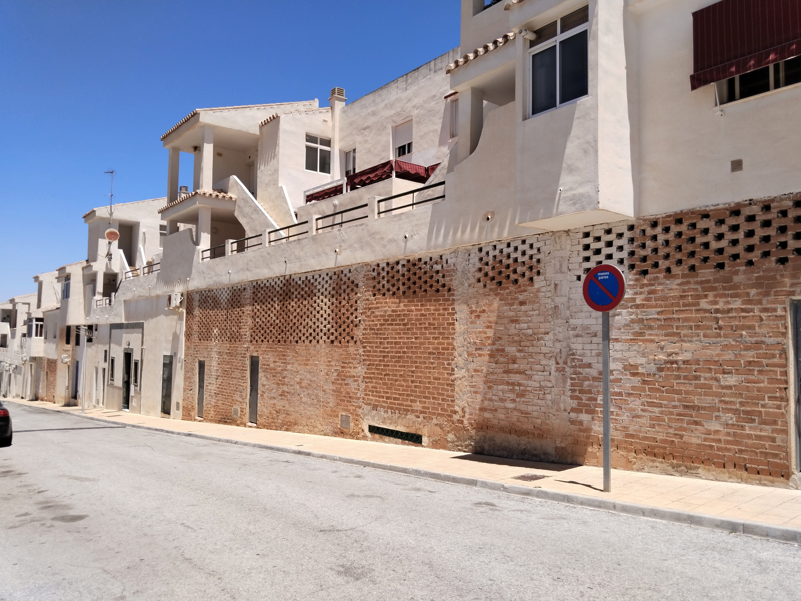 8_d332c884-f18b-4f7d-966e-ca5827bba4d3