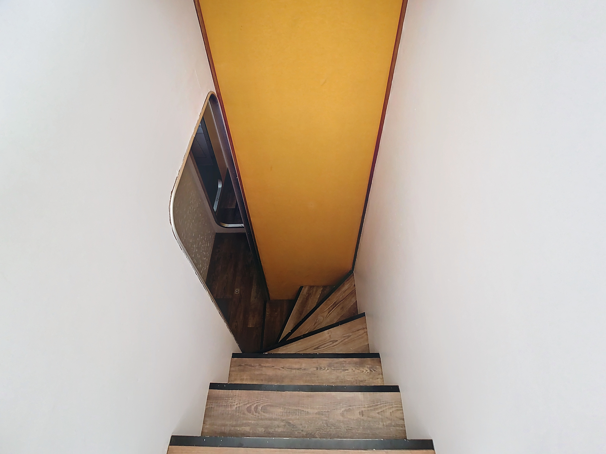 barco-1722526347-1722527461-27516-9ce719f_776a0b45-305f-4f3c-af4f-8b6a6cc10ad2