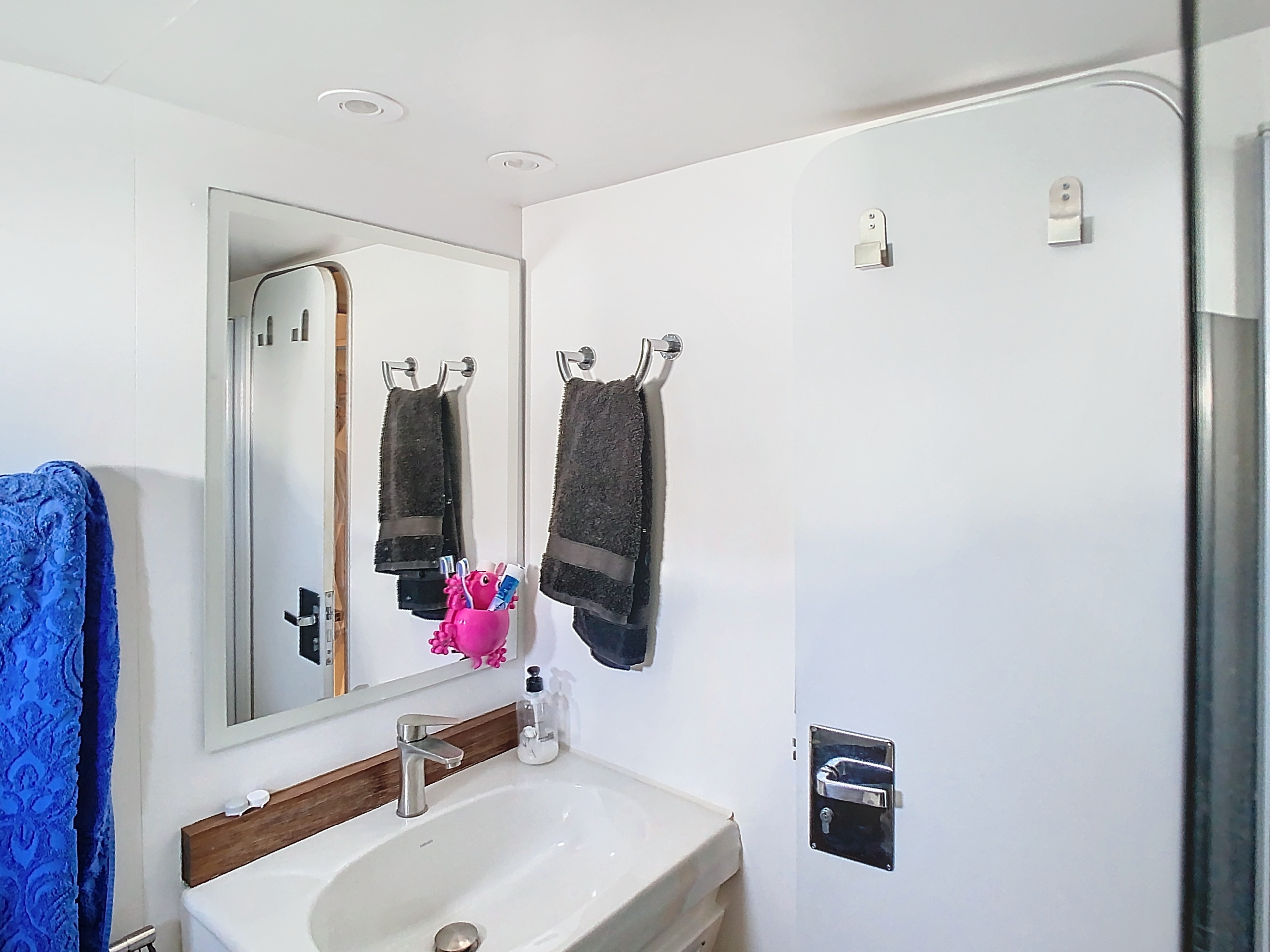 barco-1722526347-1722527799-27820-ab1f09f_041b4d32-5250-4b4e-ac98-0af2a6ac002f