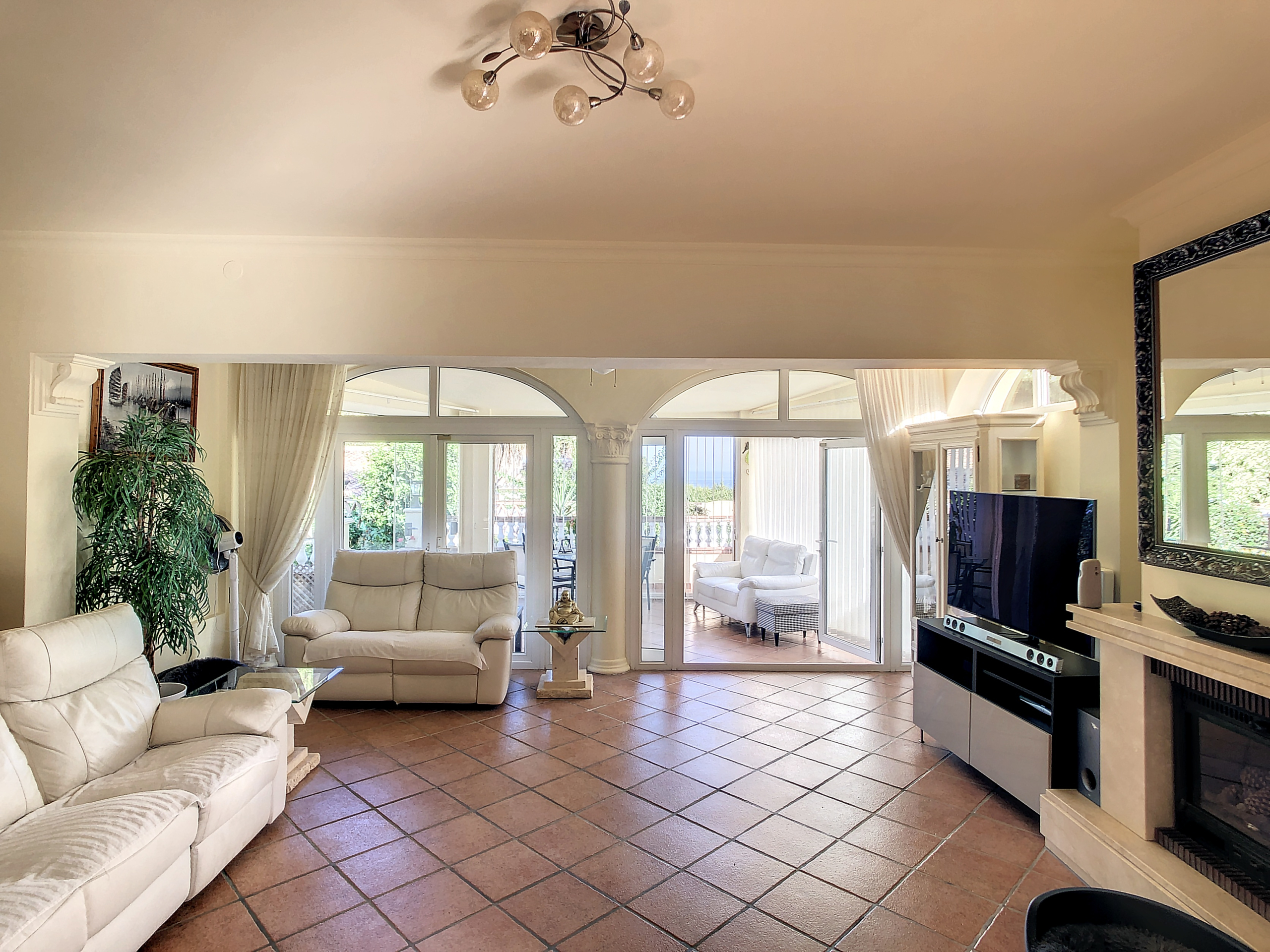 bellavista7chaparral-1692632842-1692636307-36358-3c9432f_793895c7-43da-4388-8e59-b9b82e708d7a