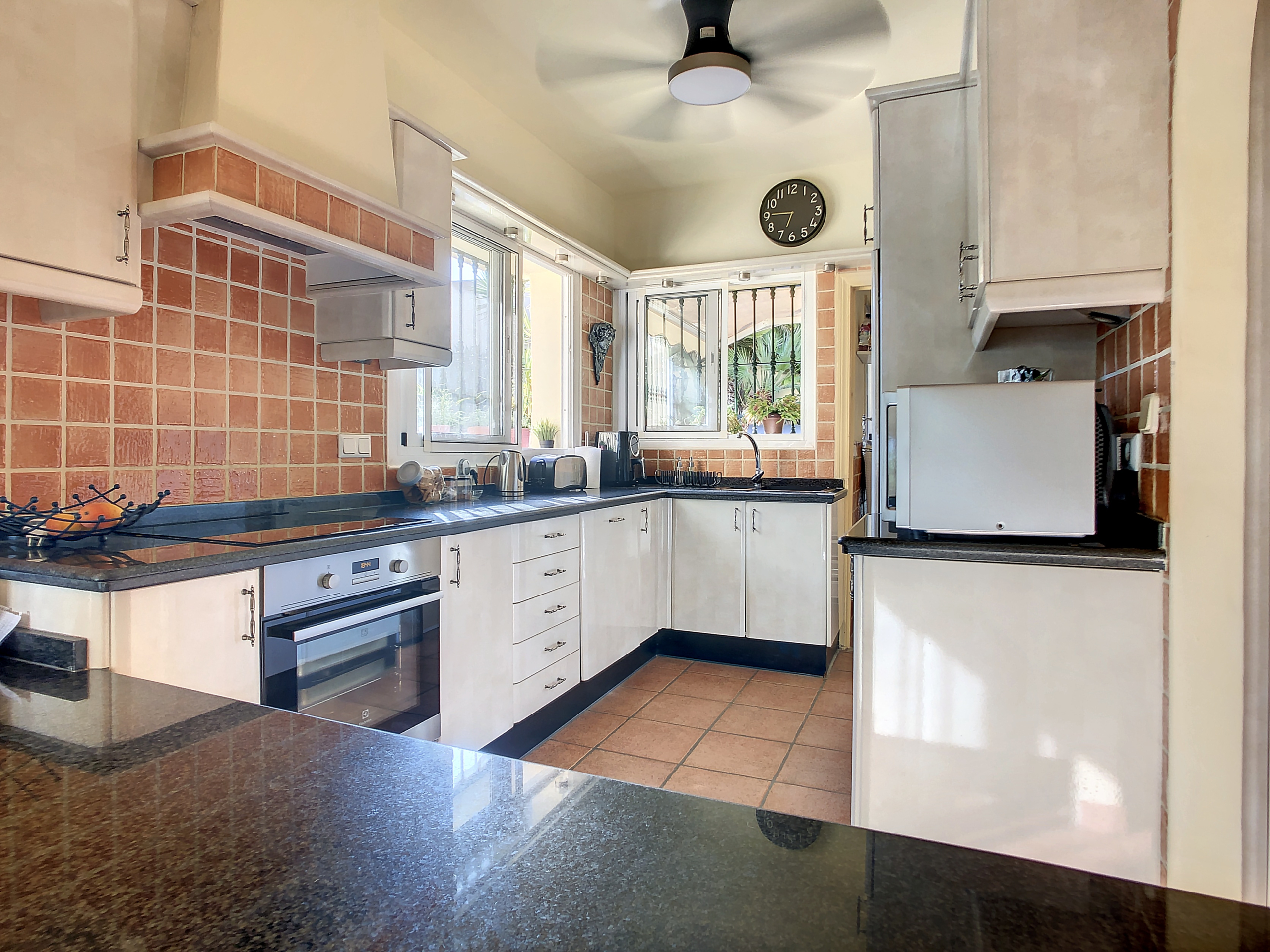 bellavista7chaparral-1692632842-1692636359-36380-ee76fc4_4dc19ce9-d926-4b04-8d6a-785bb9fac556