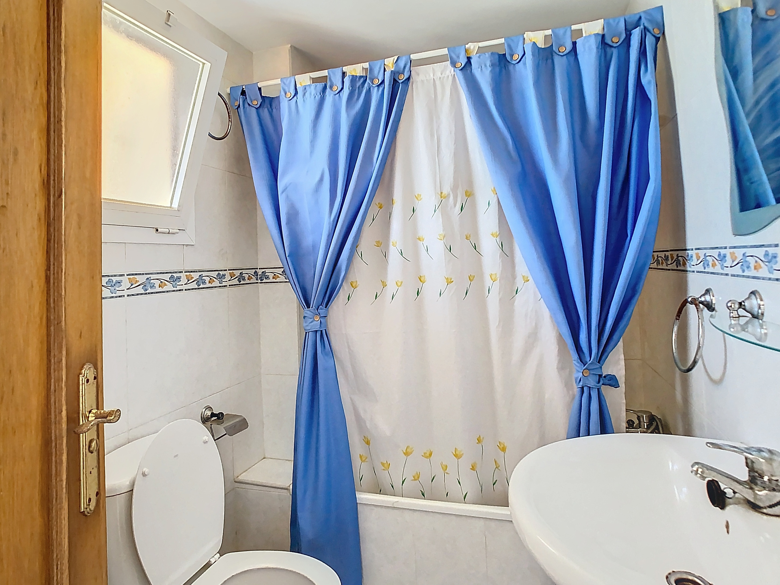 calleaguacate-1722602862-1722603484-03501-ac3b52d_9fb504a6-bea6-4481-956b-95534b5840be