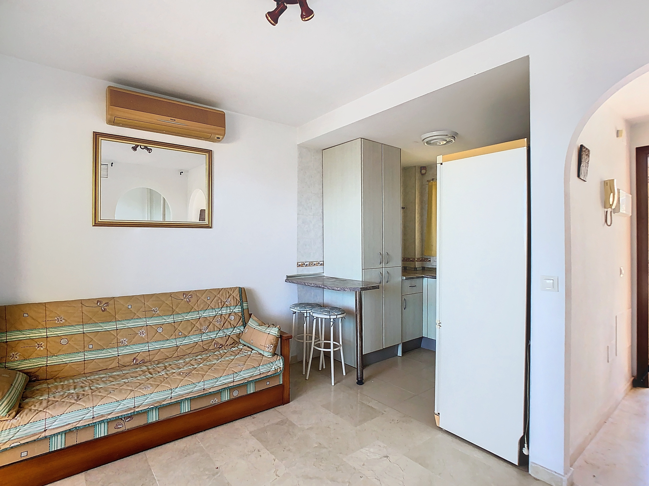 calleaguacate-1722602862-1722603873-03891-fcca9c2_85fb149c-f029-4a6d-a518-59a7925a62c9