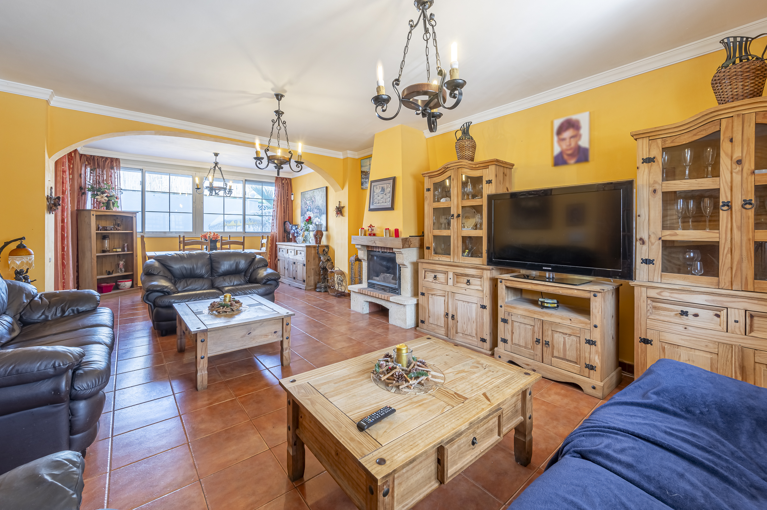 dsc-2134-hdr_45be18f4-ebef-4d52-8dcb-3a24af4d6024