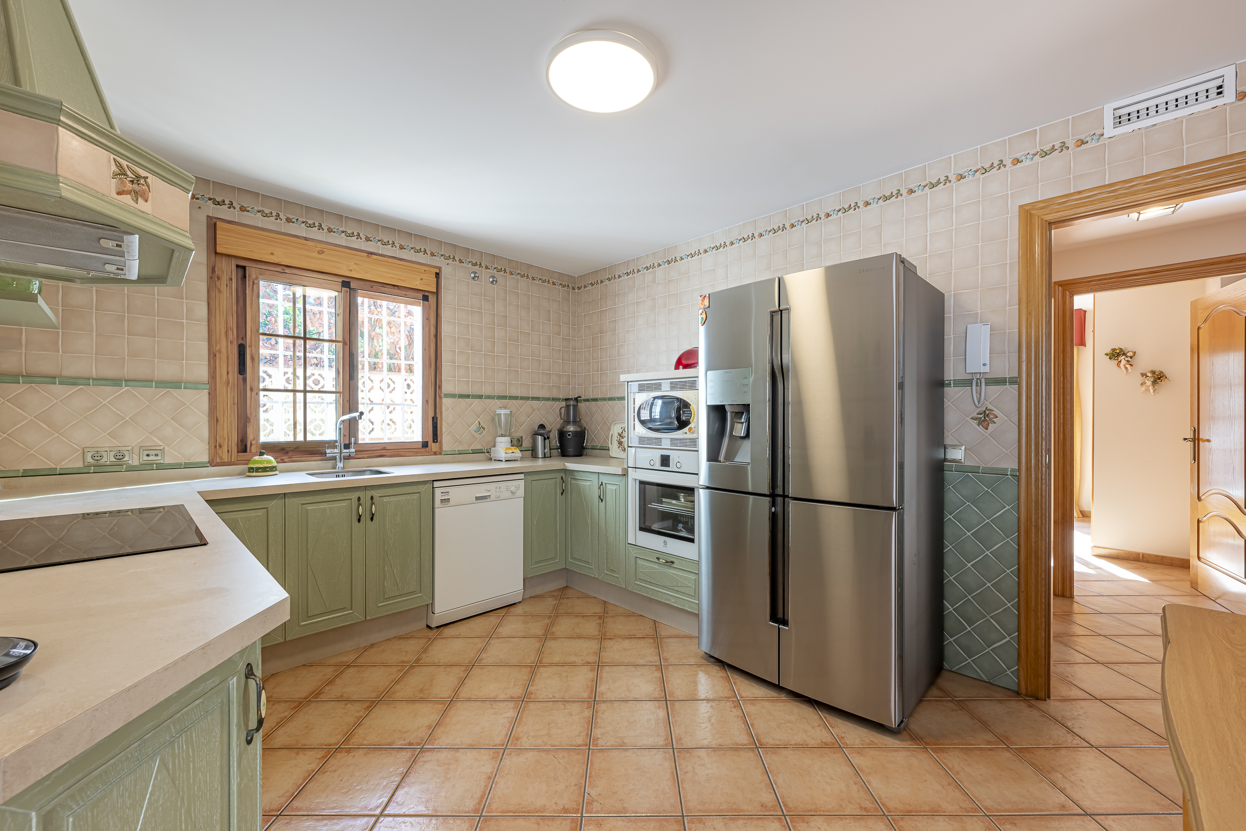 dsc-9245-hdr_ba6fdba9-6df9-495d-bea1-0455580683b9