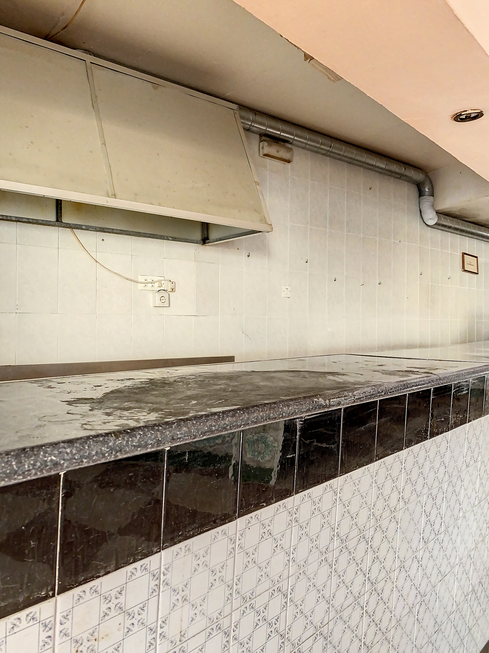 edificiocuevas-1693931945-1693932261-32284-b391834_4b530a31-32a6-449d-9303-b966b784a24d