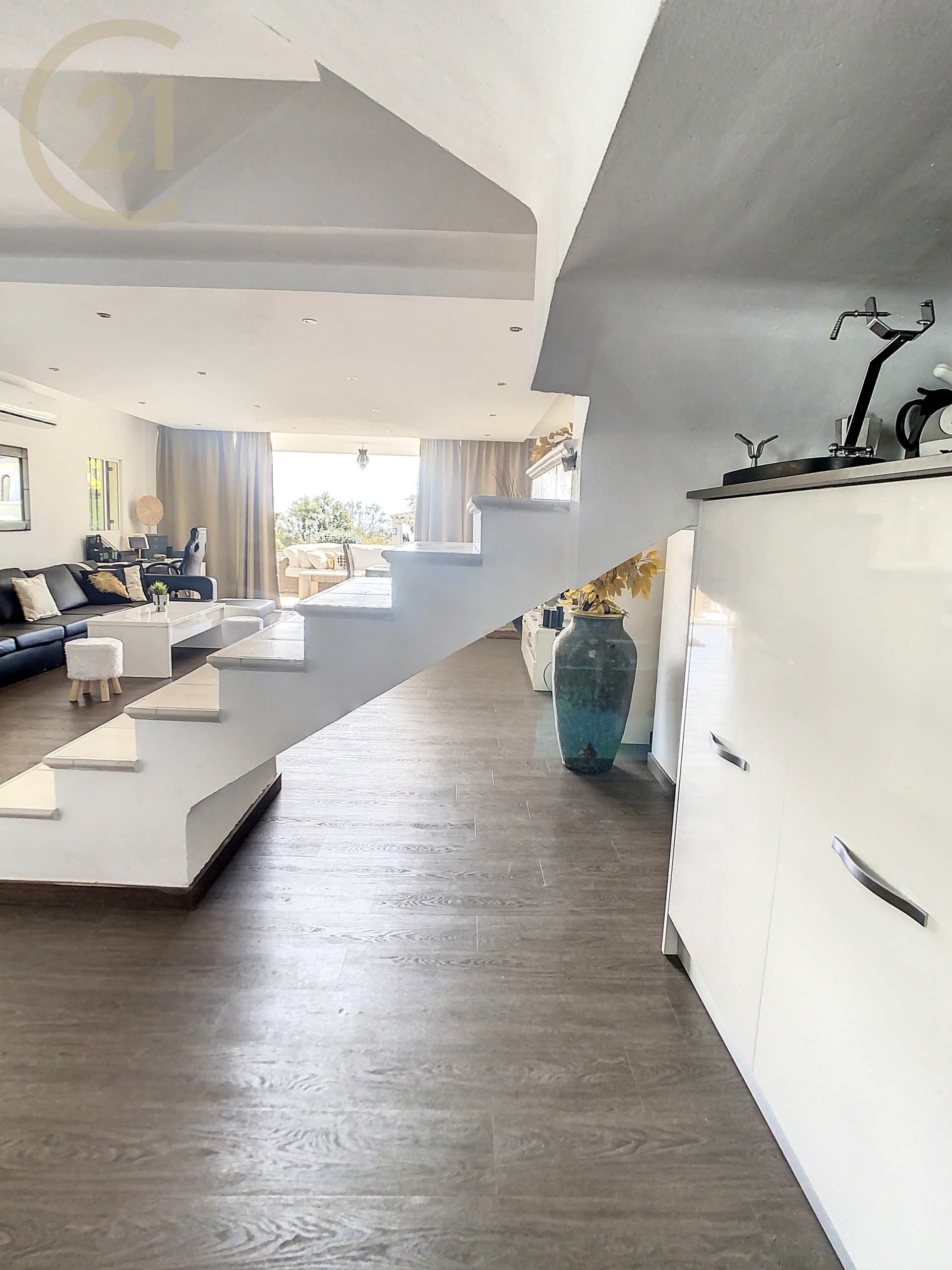 escuderotorremuelle-1679045689-1679049660-49672-1a798da_fc7770db-1e09-40a9-928f-e7163c0fc2c5