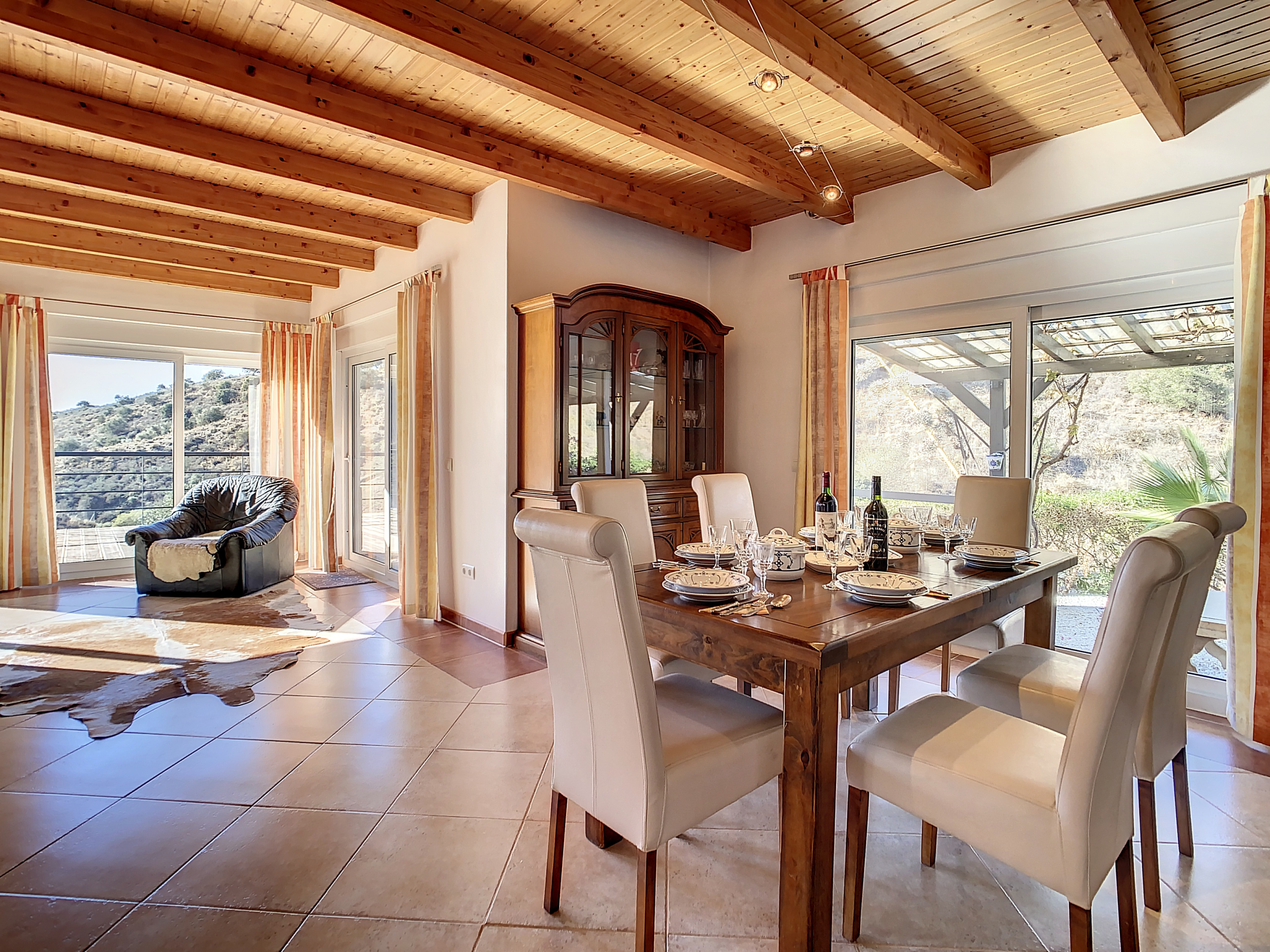 flamenco87-1701510372-1701511723-11749-a09ce17_3f5ff8b5-eb8e-411b-ba6e-02099996ac68