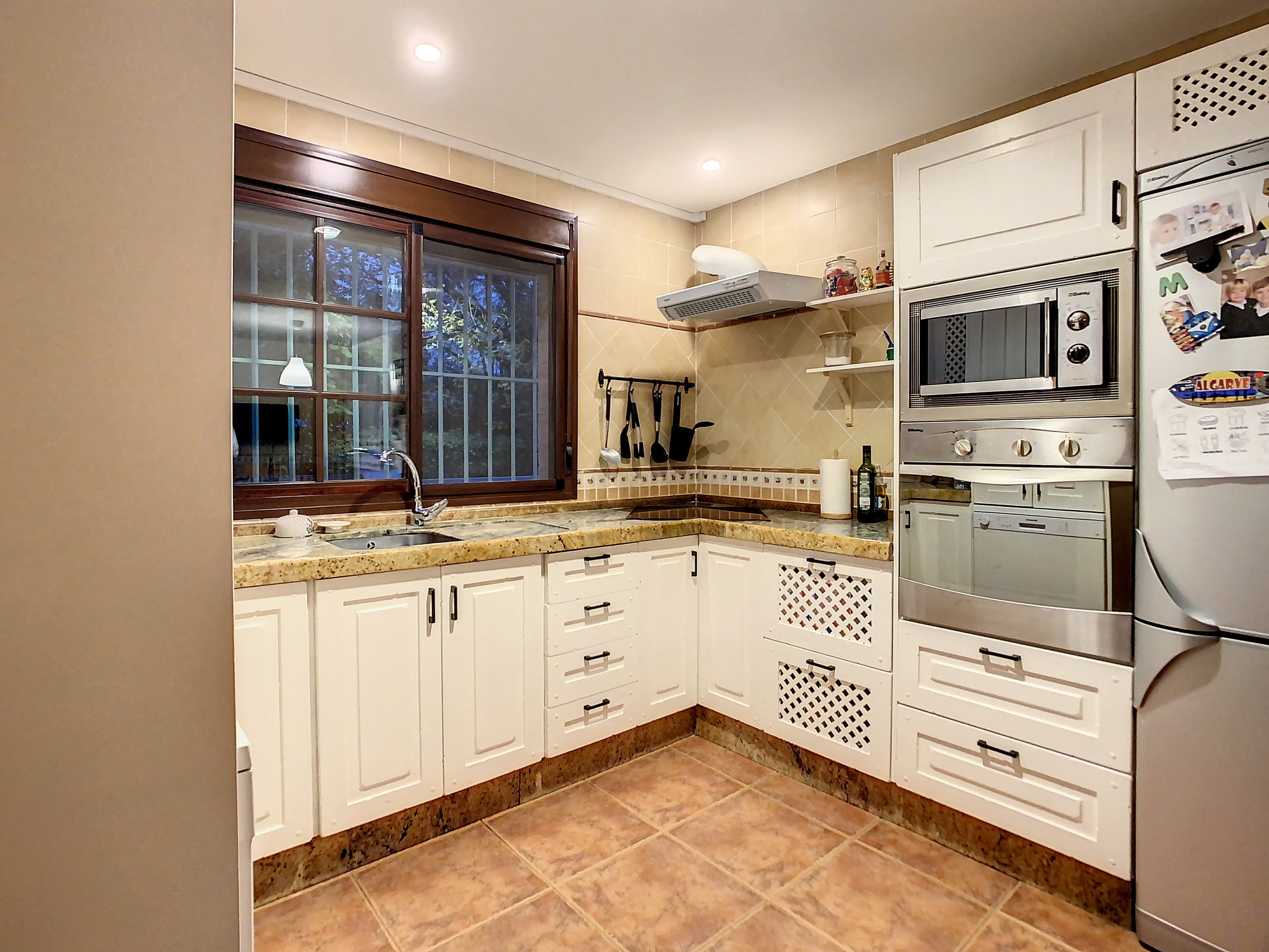 gema-1666286890-1666287552-87583-f8e7616_5df92d5e-ad1c-49f8-a30d-0b9a50d09b4c