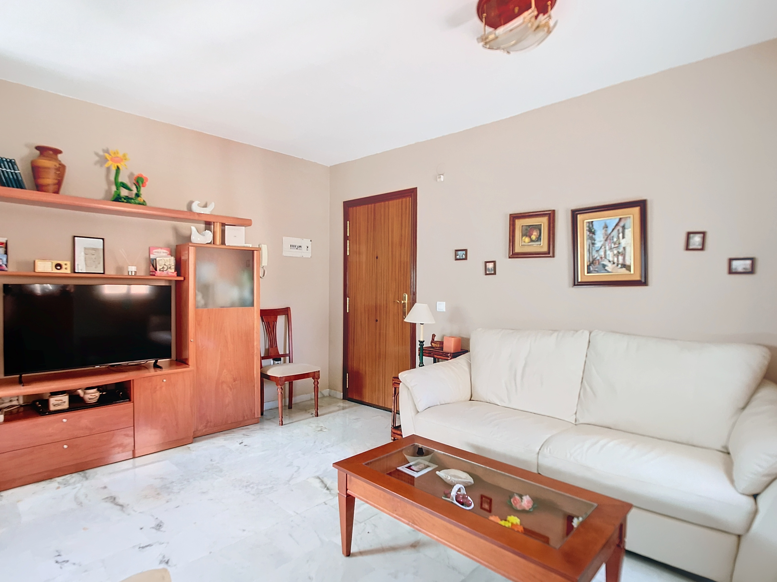 marina-malasana-8-00006-177c93e_07fdd93d-d7cd-46f0-bf54-ee4269325c29