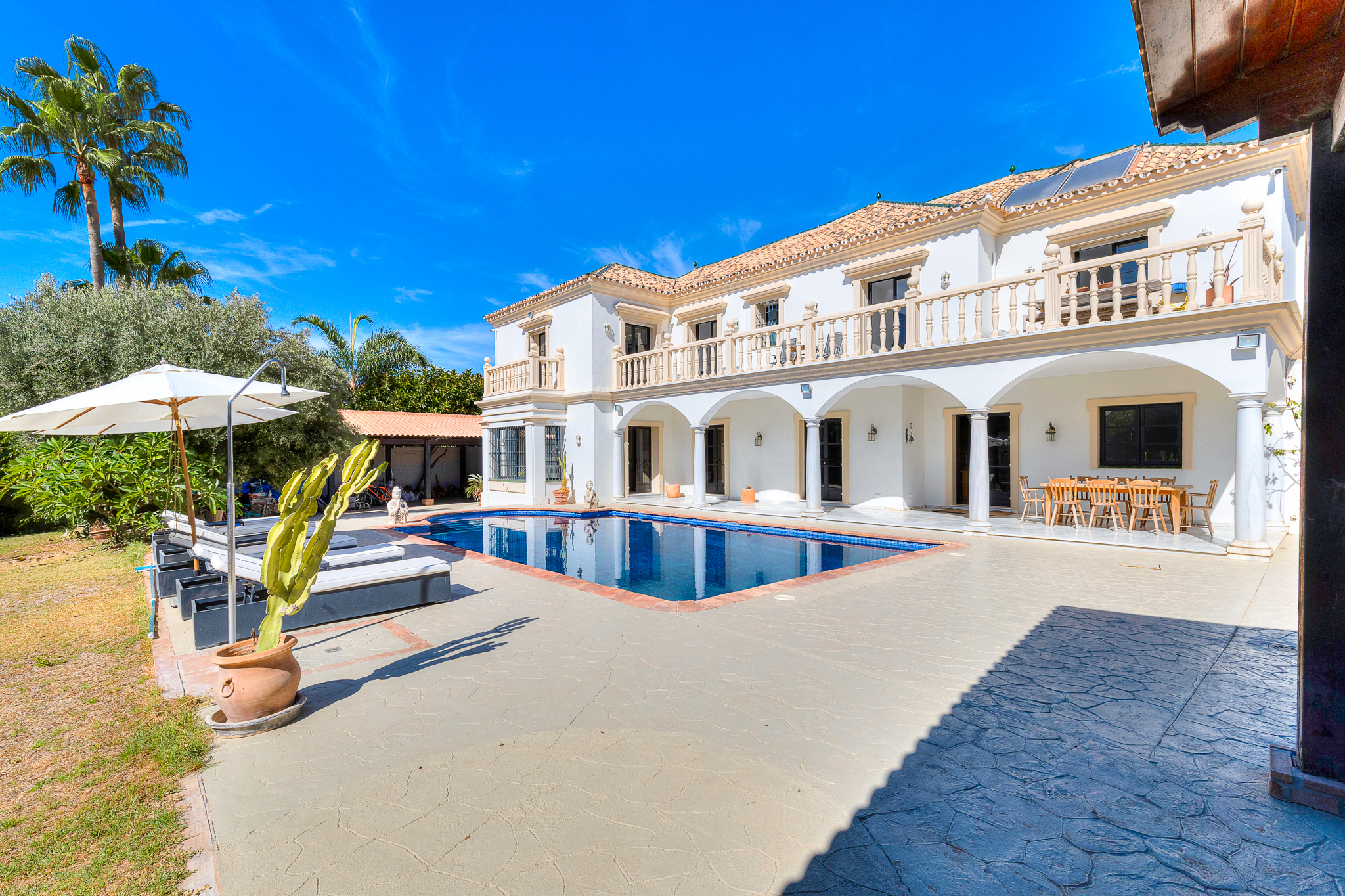 villa-5d-c-4-no18-urb-valle-del-sol-18_81d6e727-e6a5-48d5-8b78-280ebe049608