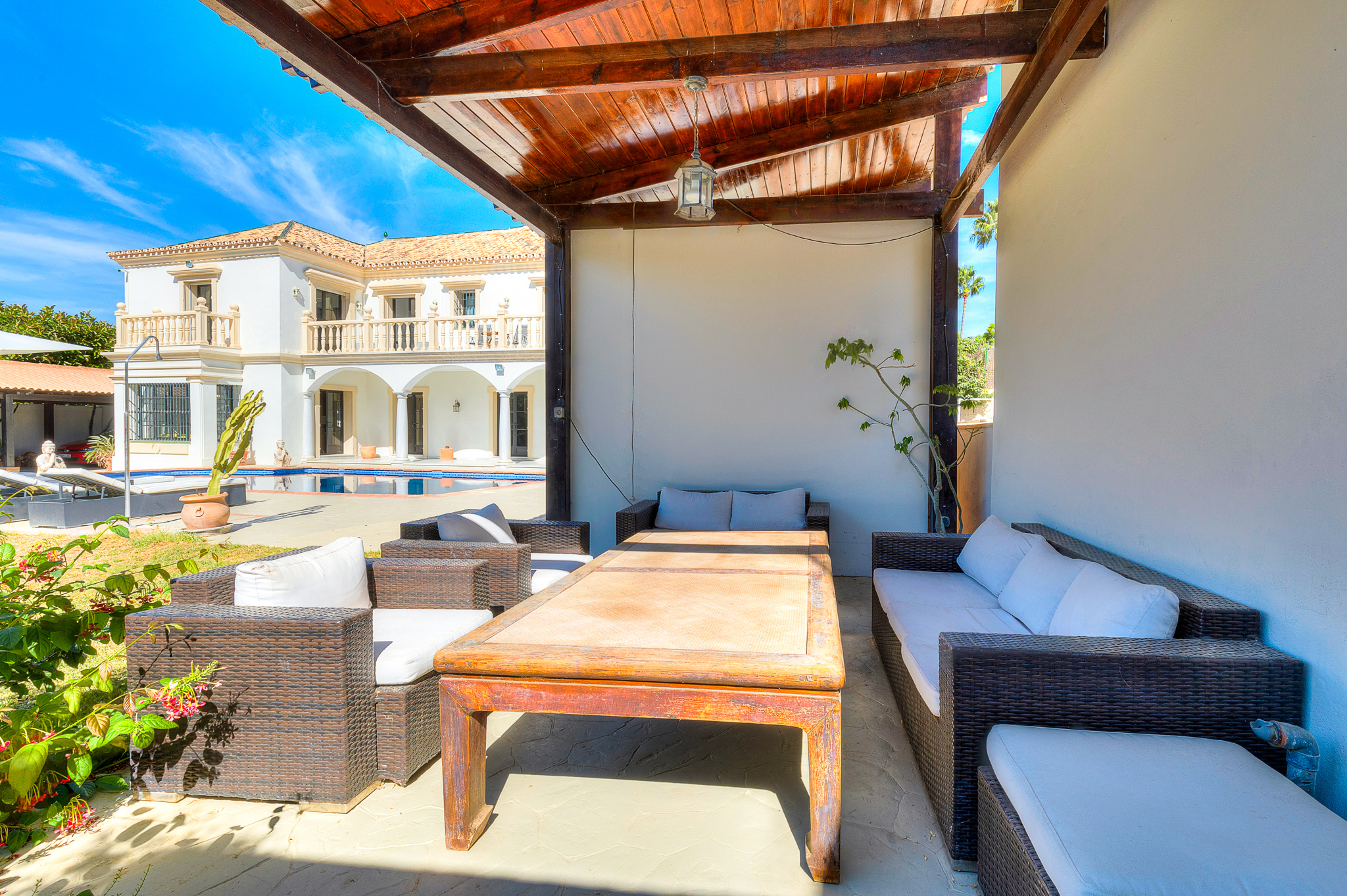 villa-5d-c-4-no18-urb-valle-del-sol-21_73bac9b3-4155-4782-8b29-39ef24db69ae