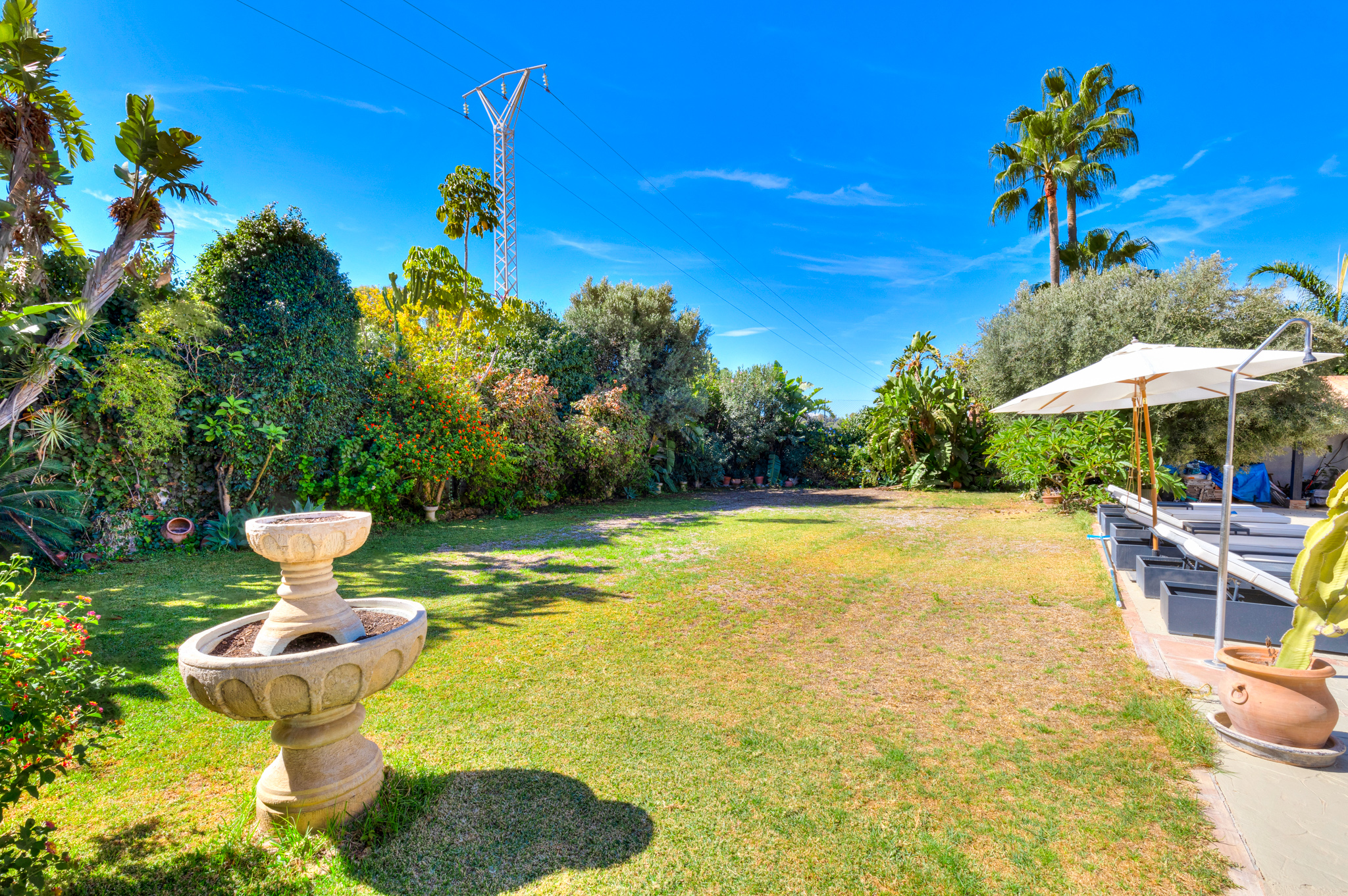 villa-5d-c-4-no18-urb-valle-del-sol-22_12ad0b9b-e83e-4ddd-803e-da815905d0f6