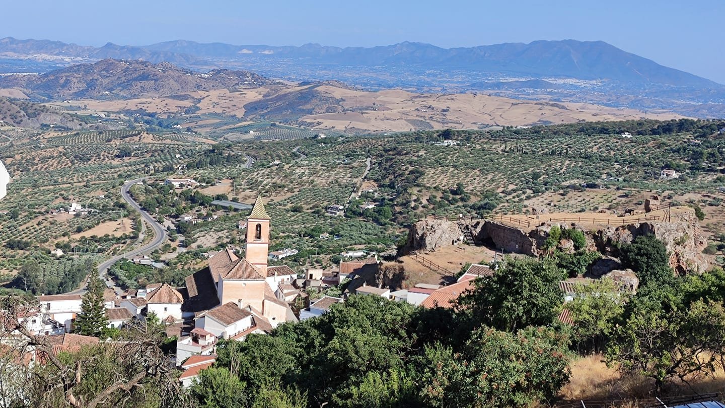 vista-impresionante-sierra_1b22a2d9-7127-40fe-aecb-79409d86f33e