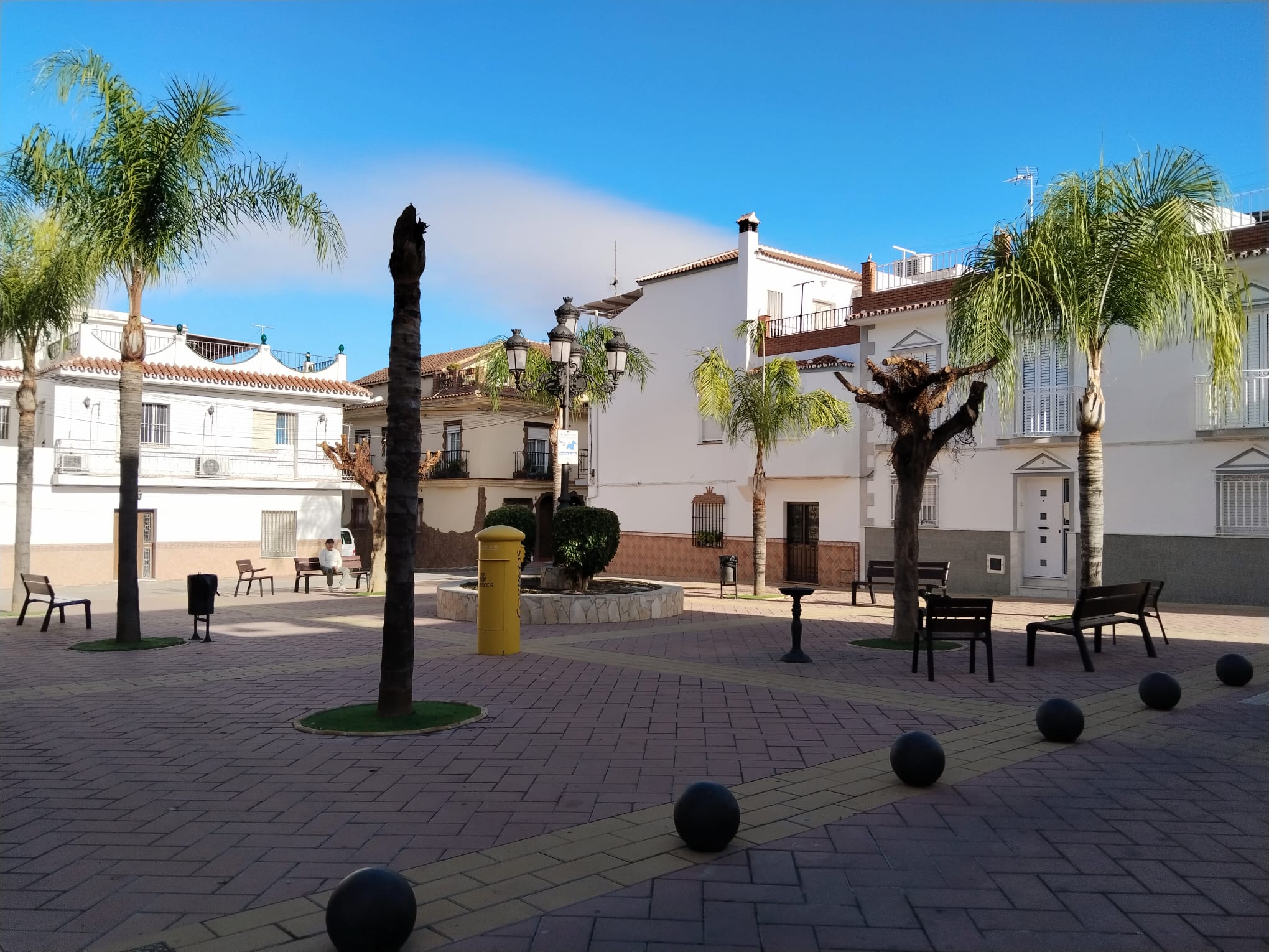 whatsapp-image-2024-10-18-at-10-48-20-1-_9827bedb-359f-4584-b3c8-9c7cf844af1e