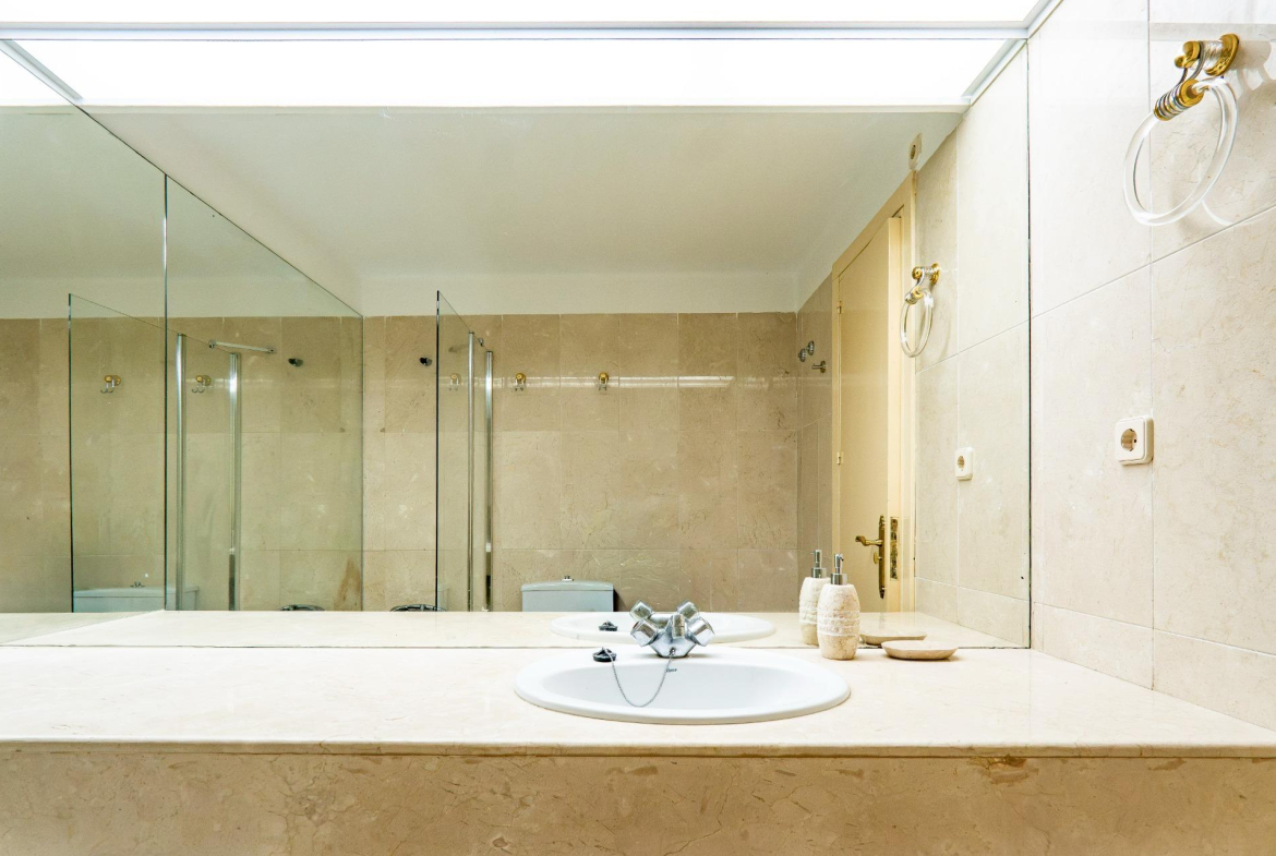 1170